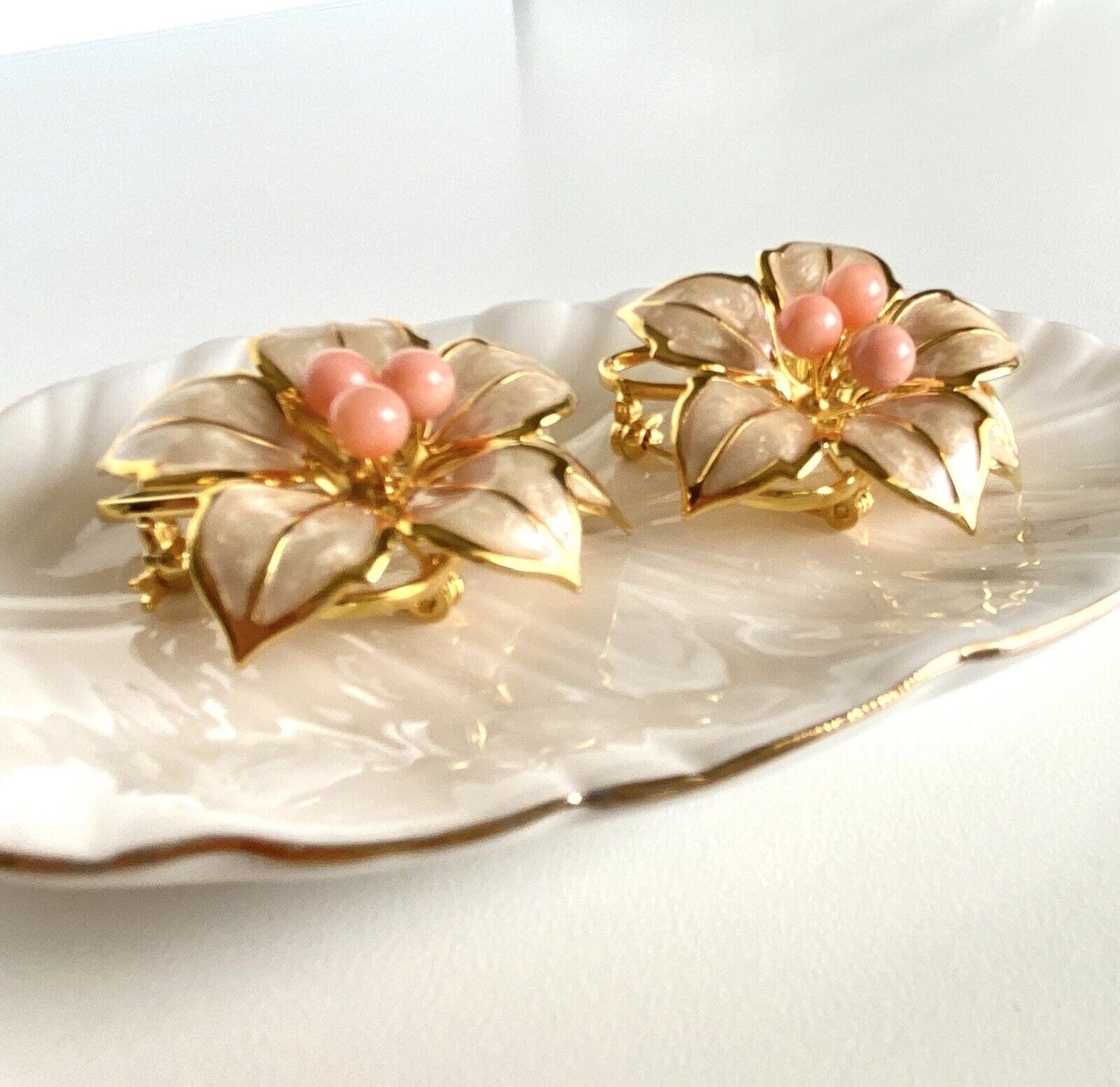 Heavy Gold Plated & Enameled Natural Coral Brooch/Pin, New Vintage Stock 8 Petal