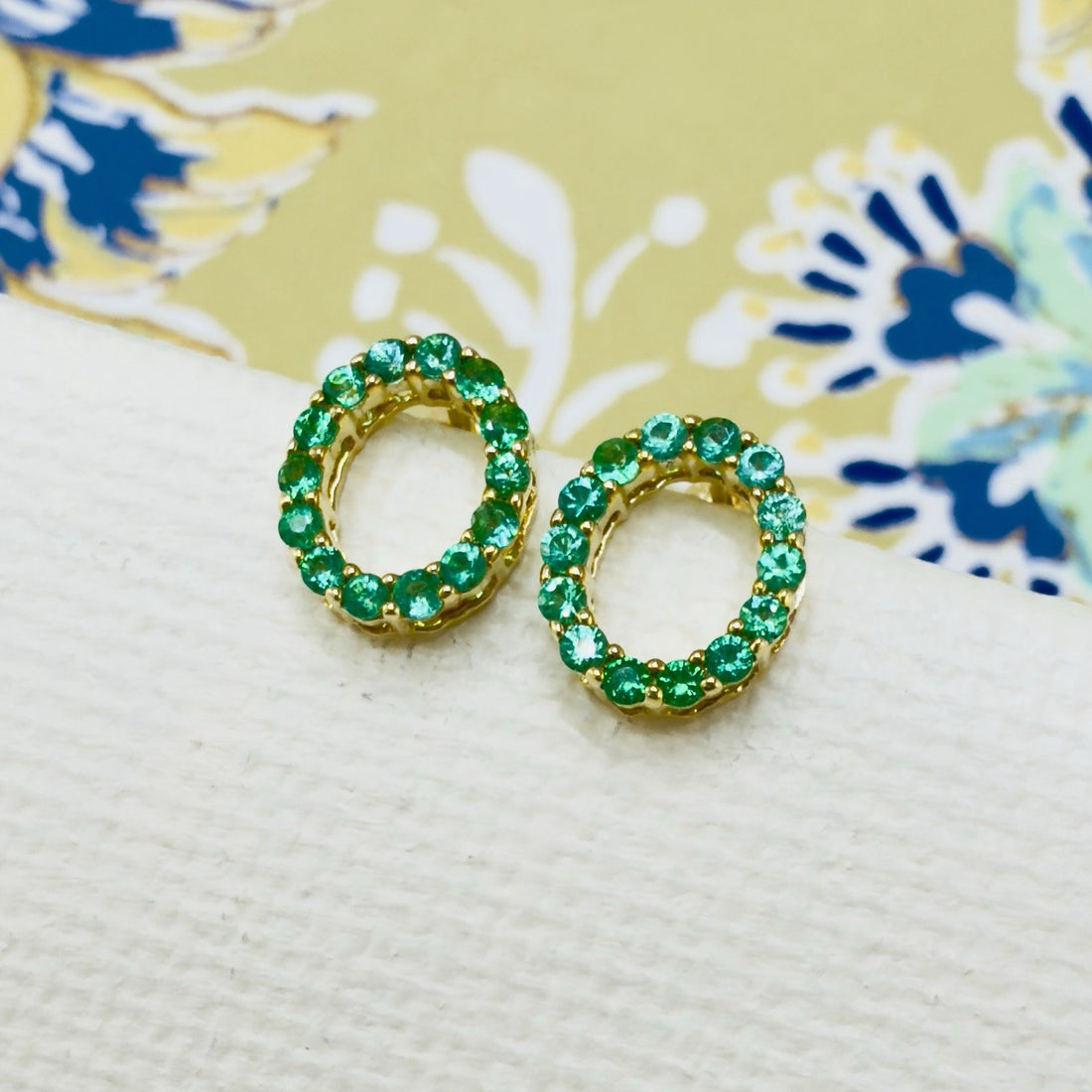10k Yellow Gold Genuine Emerald Oval Stud Screwback Earrings, New