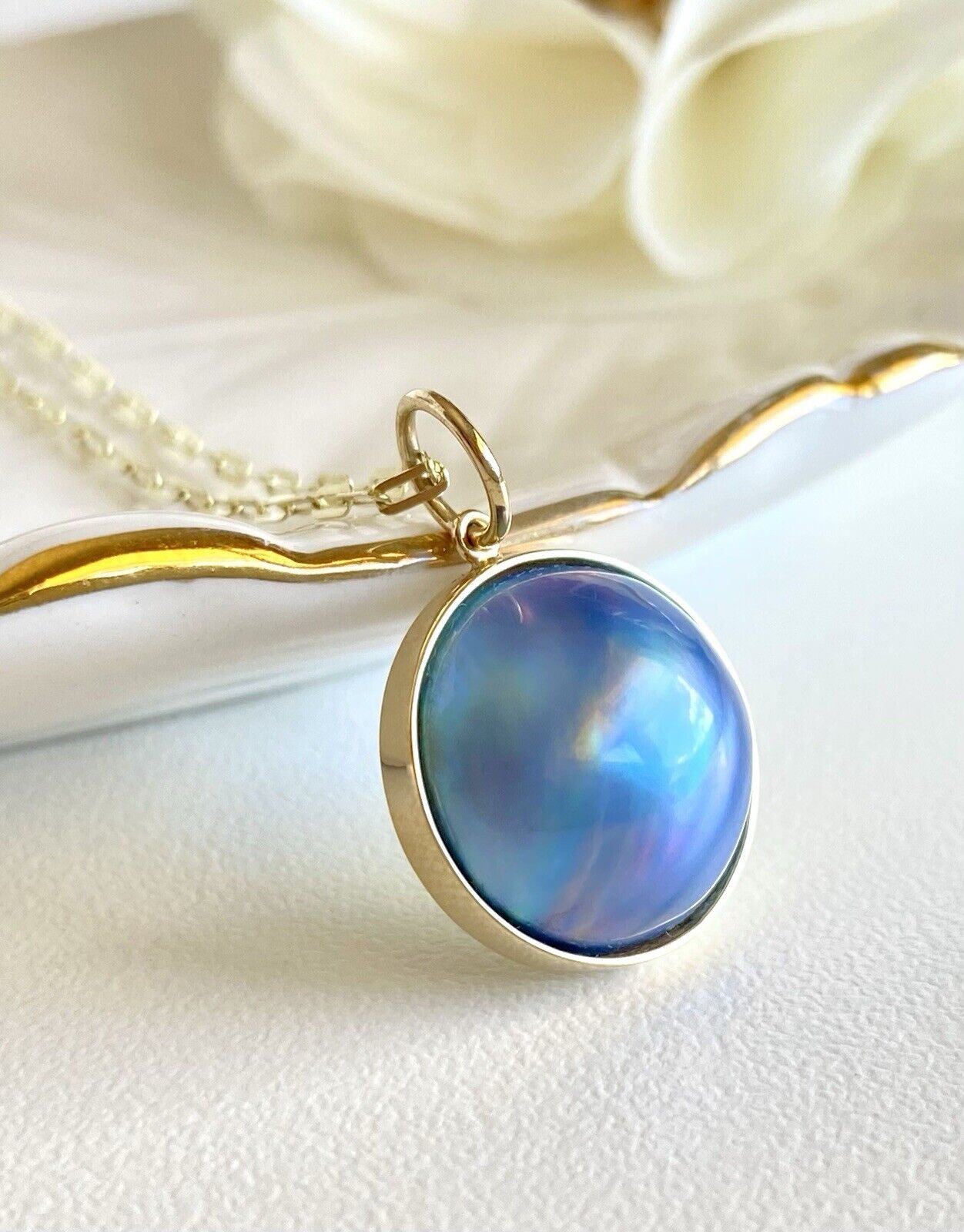 Genuine Peacock Blue Mabe Pearl (15mm) Solid 14K Yellow Gold Pendant, New