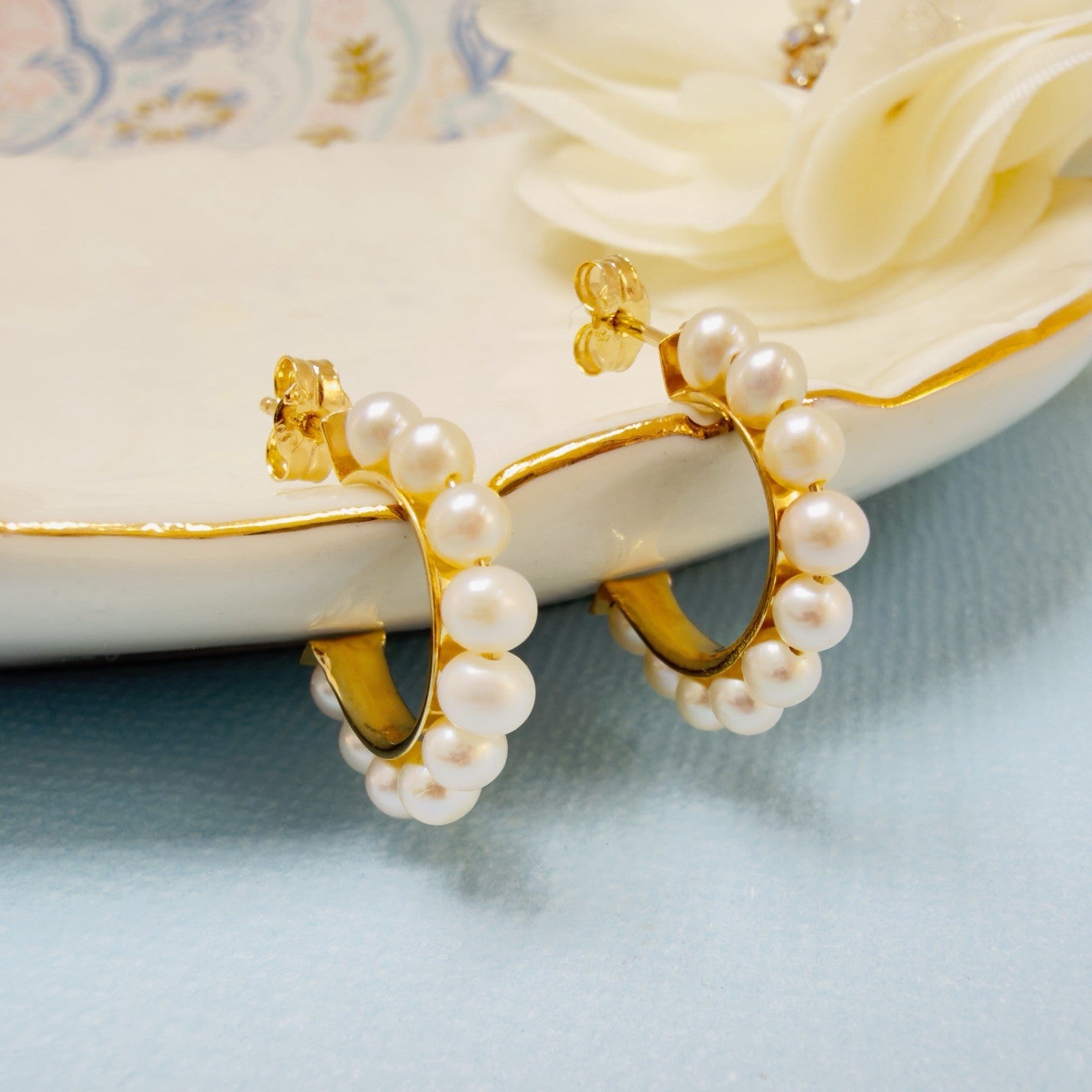 14k Yellow Gold Genuine Pearl Hoop Earrings, New