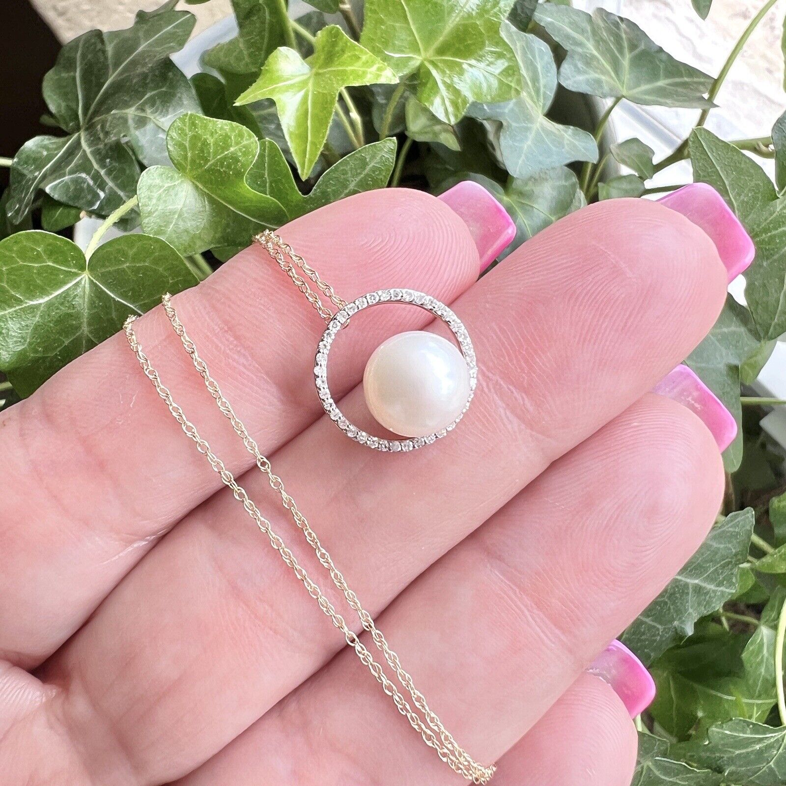 Solid 14k Yellow Gold Genuine Pearl and Diamond Circle Pendant Necklace, New 18”