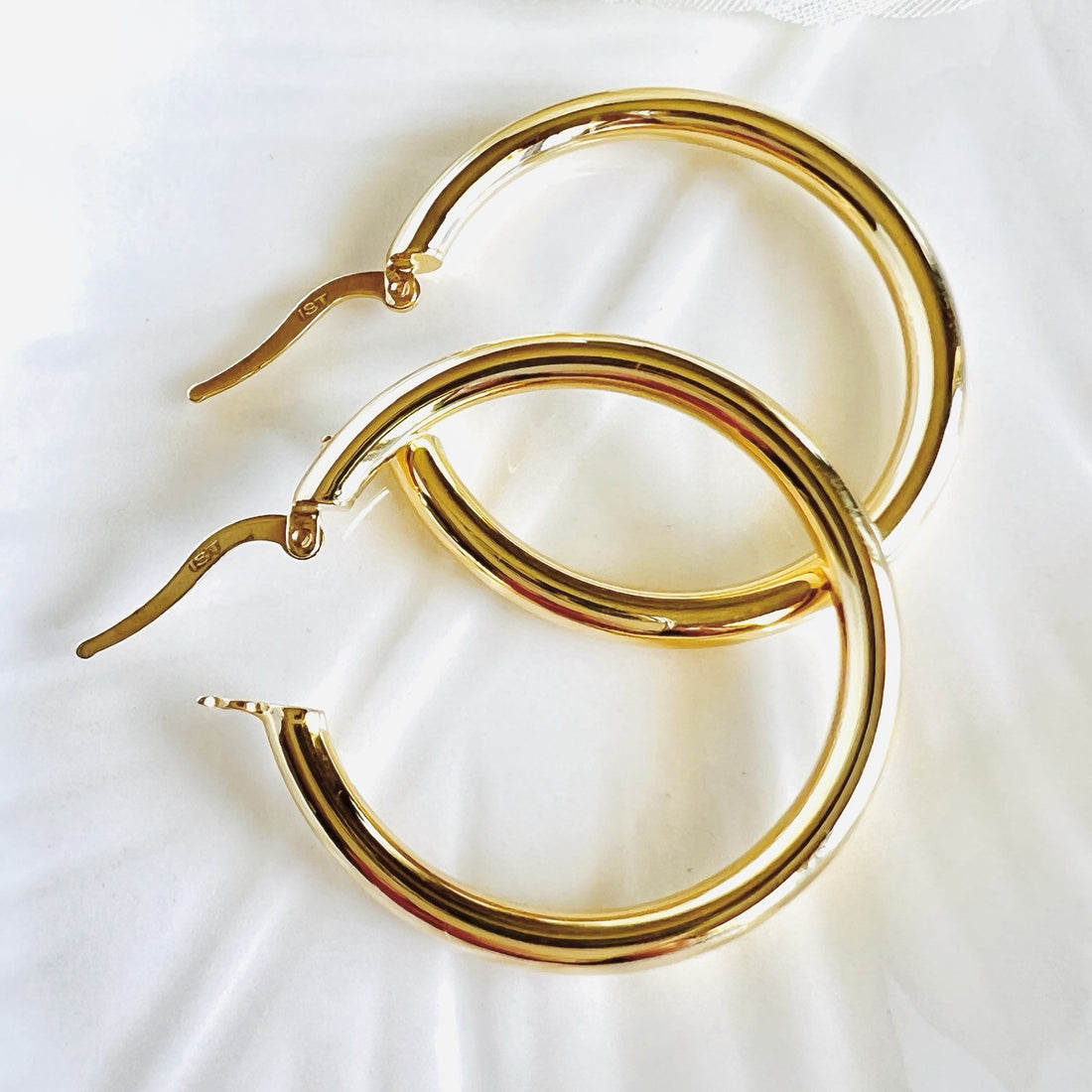 Solid 14k Yellow Gold 3mm Thick Hoop Earrings 30mm Diameter, New