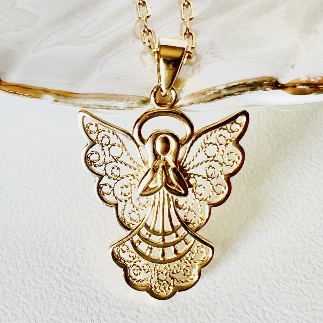 Solid 14k Yellow Gold Filigree Guardian Angel Pendant, New, Lg