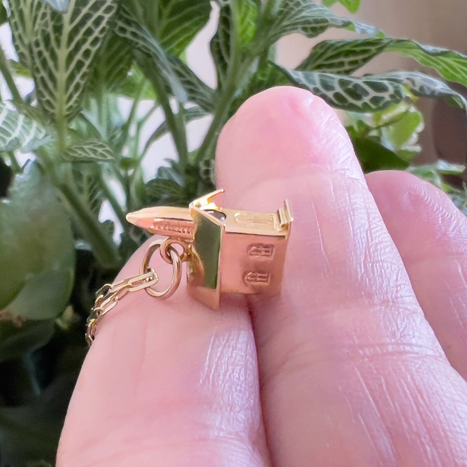 Vintage 14k Yellow Gold Church/School House Charm Pendant