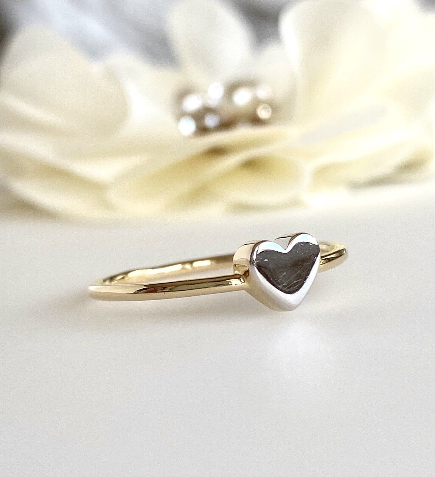 Adorable Solid 14k Yellow Gold Ring w/ White Gold Heart, New, Size 7 3/4