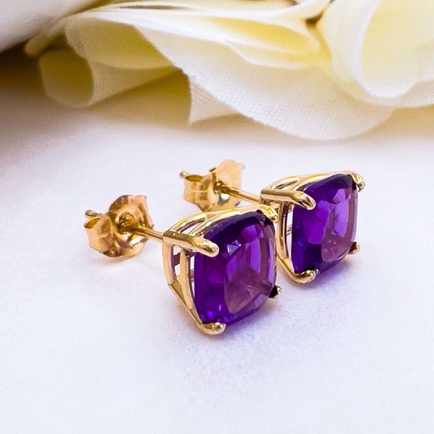 Solid 10k Yellow Gold Genuine Amethyst 6mm Stud Earrings, New