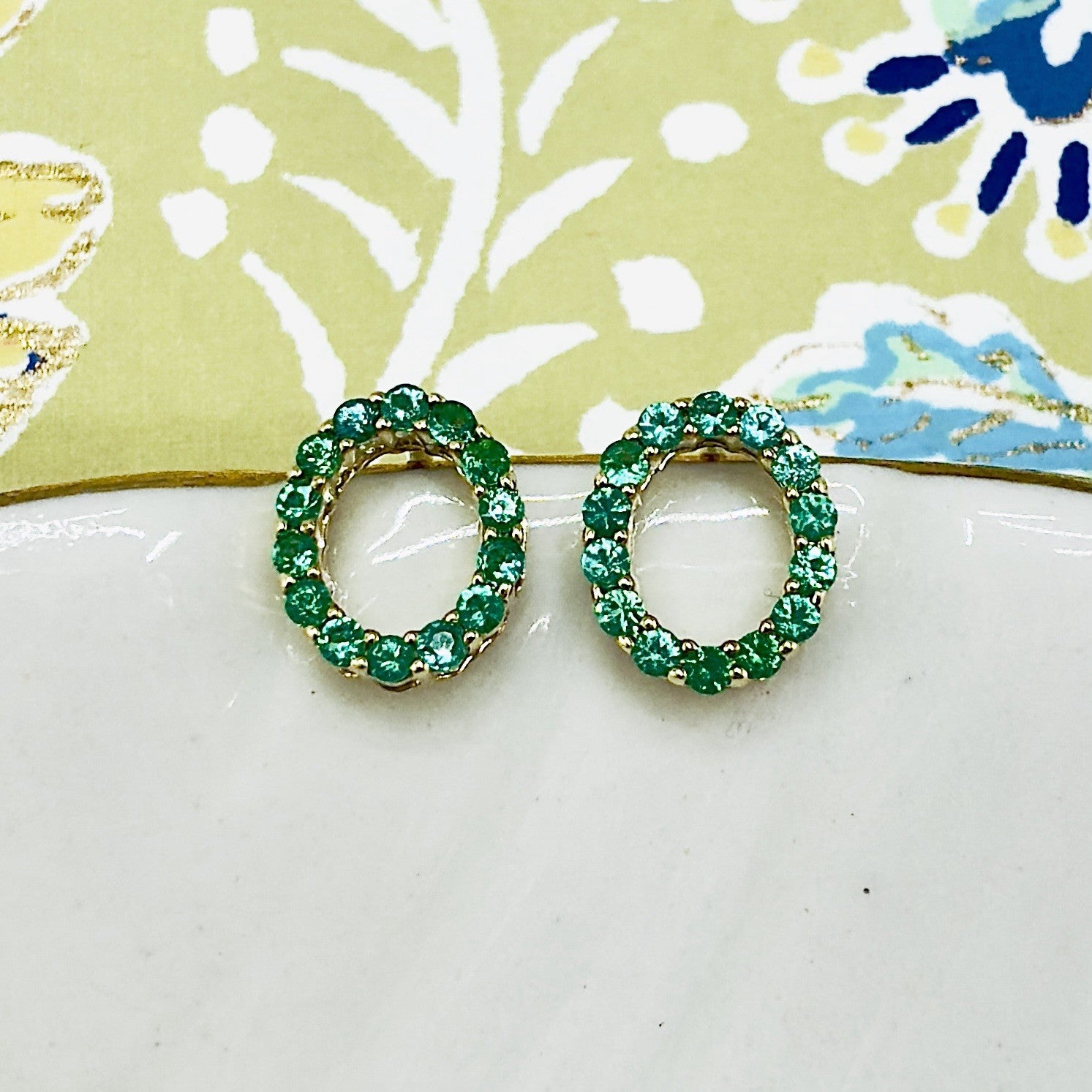 10k Yellow Gold Genuine Emerald Oval Stud Screwback Earrings, New