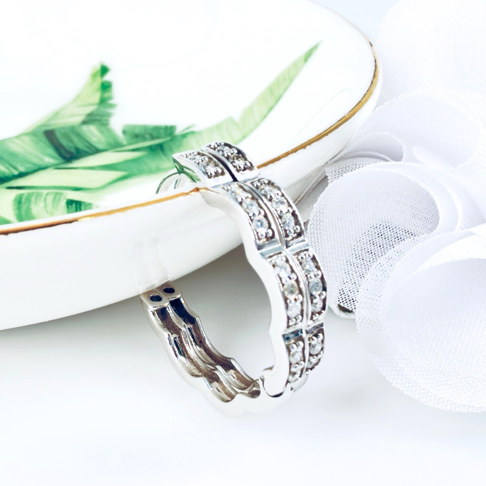 14K White Gold & Genuine Diamond Scalloped Oval Hoop Earrings, New