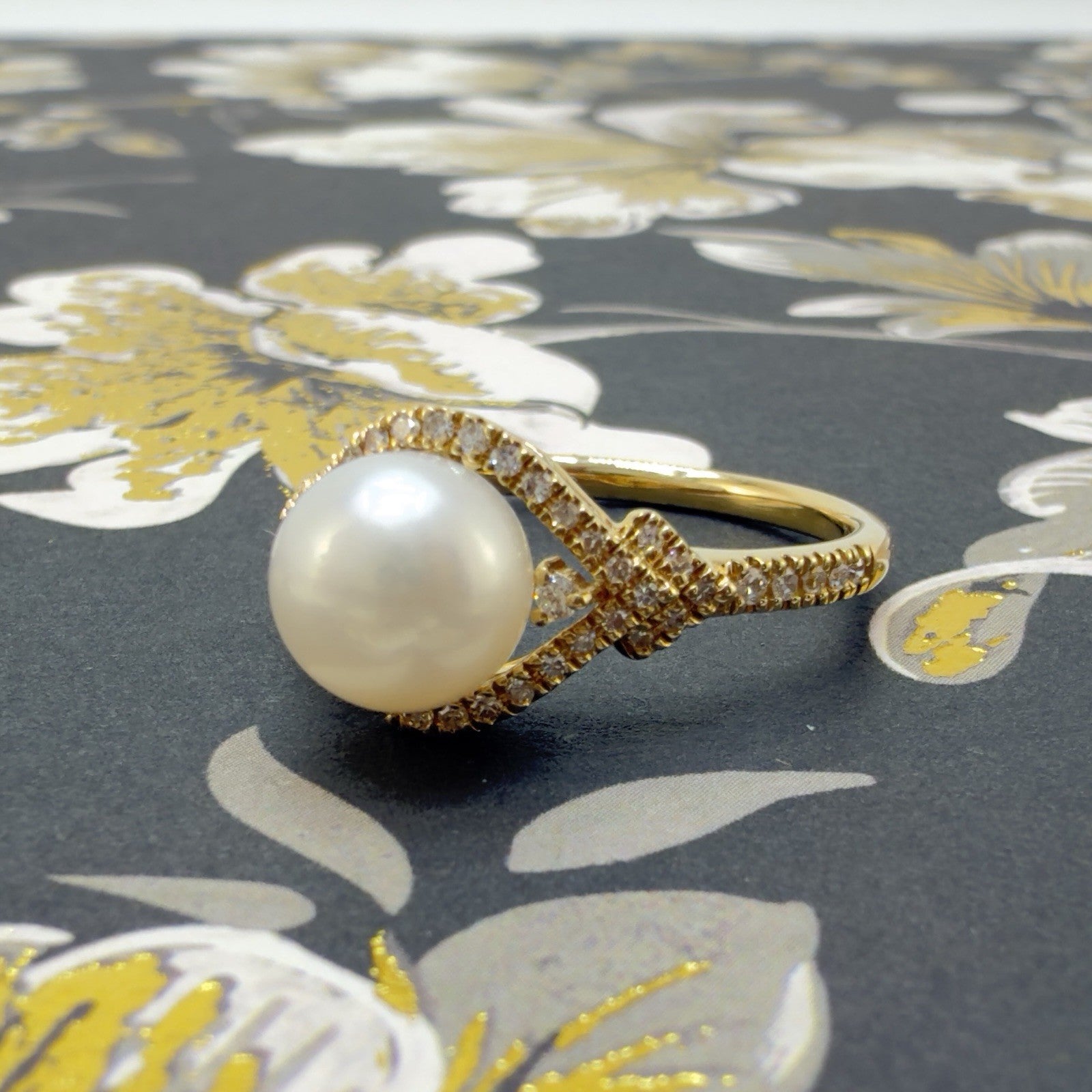 14k Yellow Gold Genuine Cultured Pearl & Diamond Halo Ring, Sz 7, New