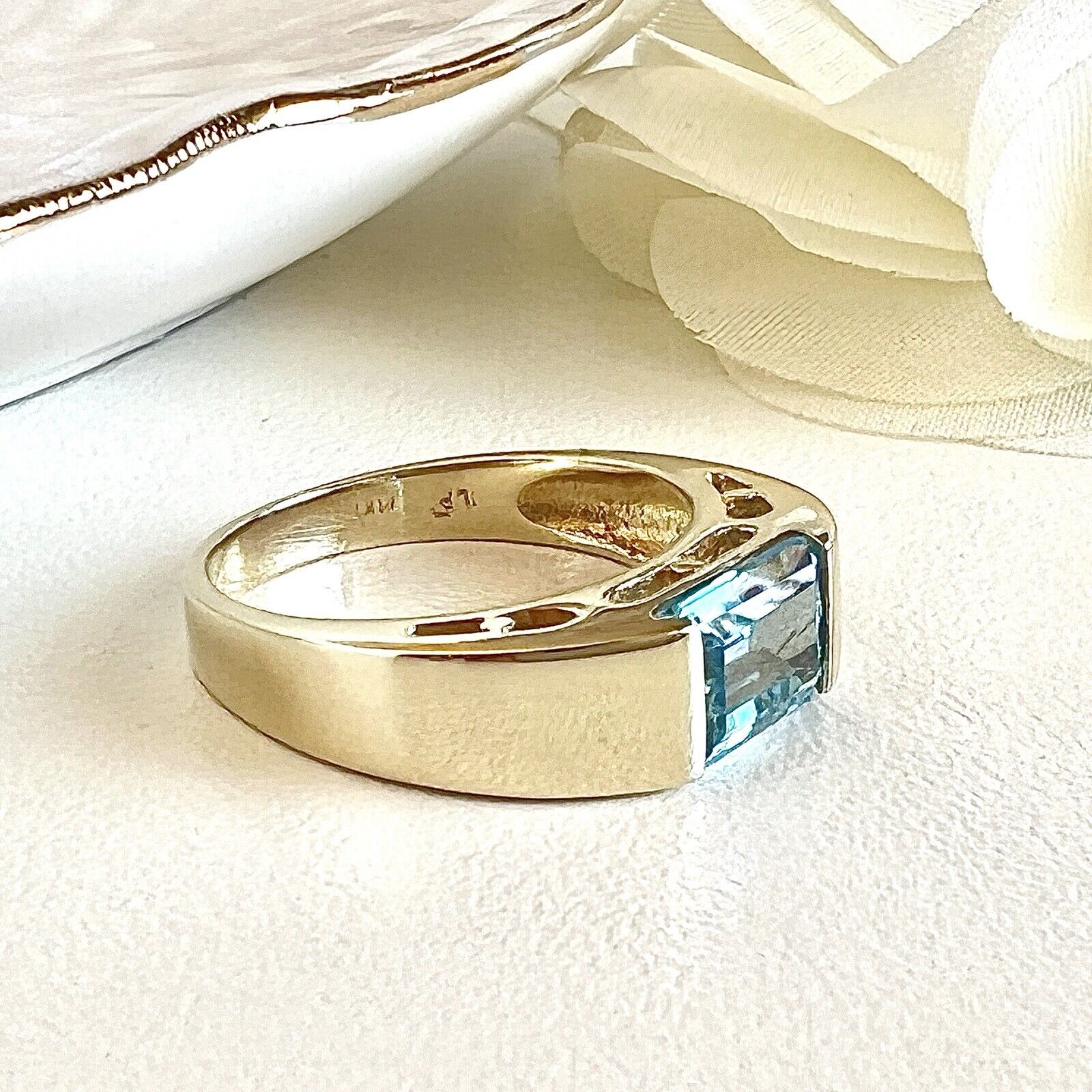 Solid 14k Yellow Gold Swiss Blue Topaz "Tank" Style Ring, Size 6.75