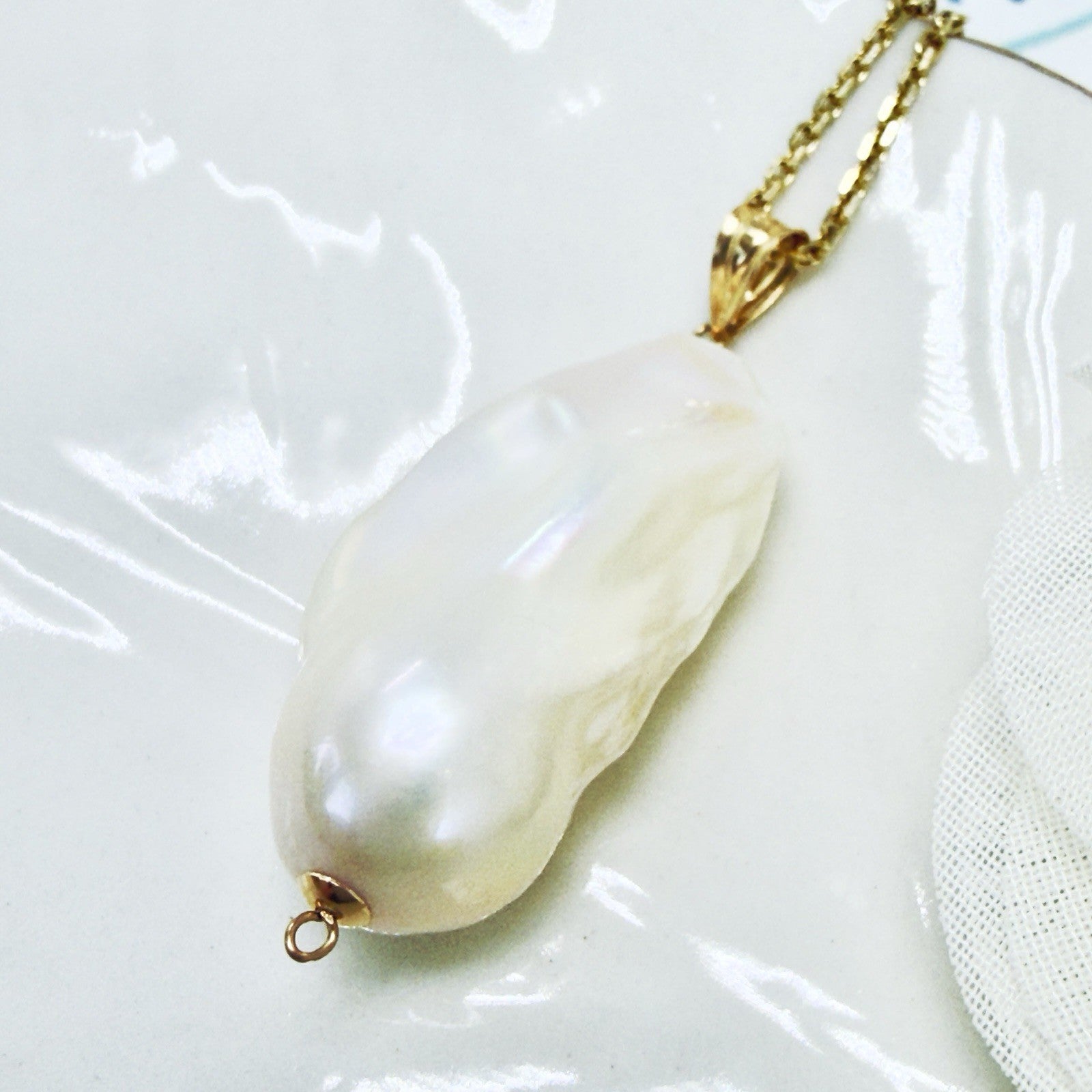 14k Yellow Gold Genuine Baroque Pearl Pendant, New 1.5"