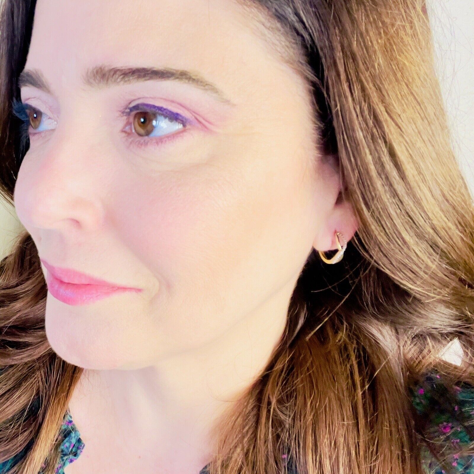 Solid 10k Yellow Gold Genuine Diamond Infinity-Design Hoop Earrings, New