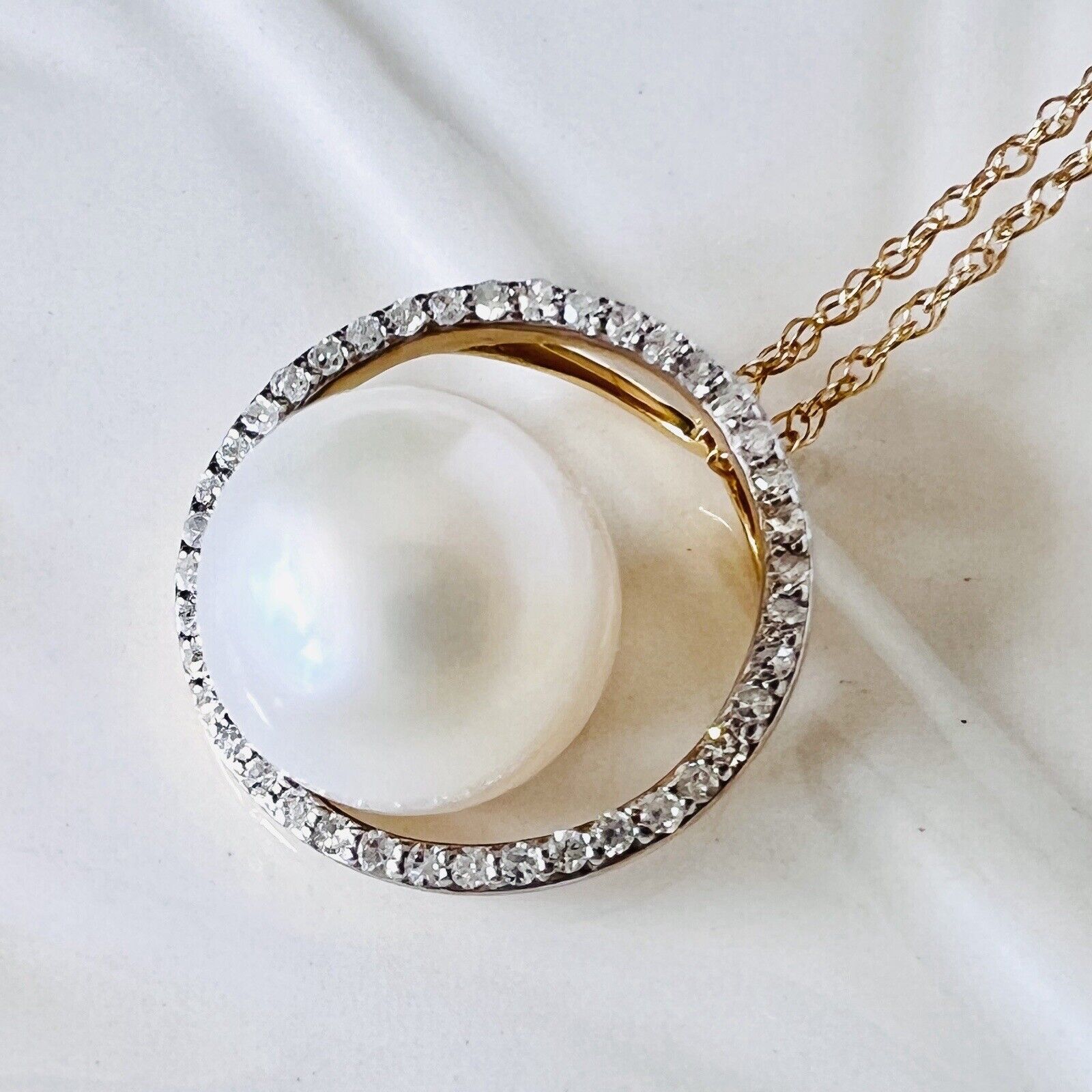 Solid 14k Yellow Gold Genuine Pearl and Diamond Circle Pendant Necklace, New 18”