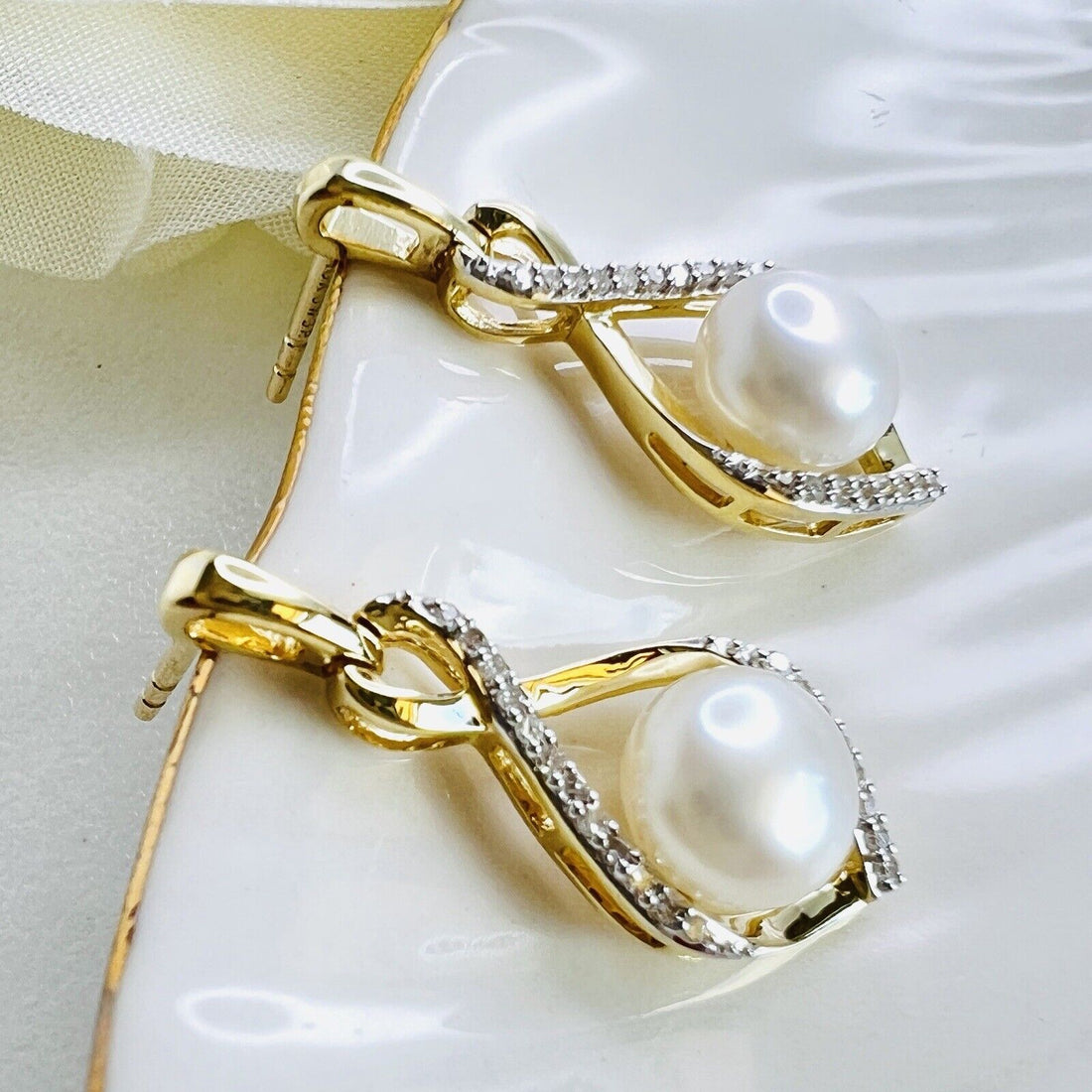 Solid 10k Yellow Gold Genuine Pearl (7mm) & Diamond Dangle Drop Earrings, New