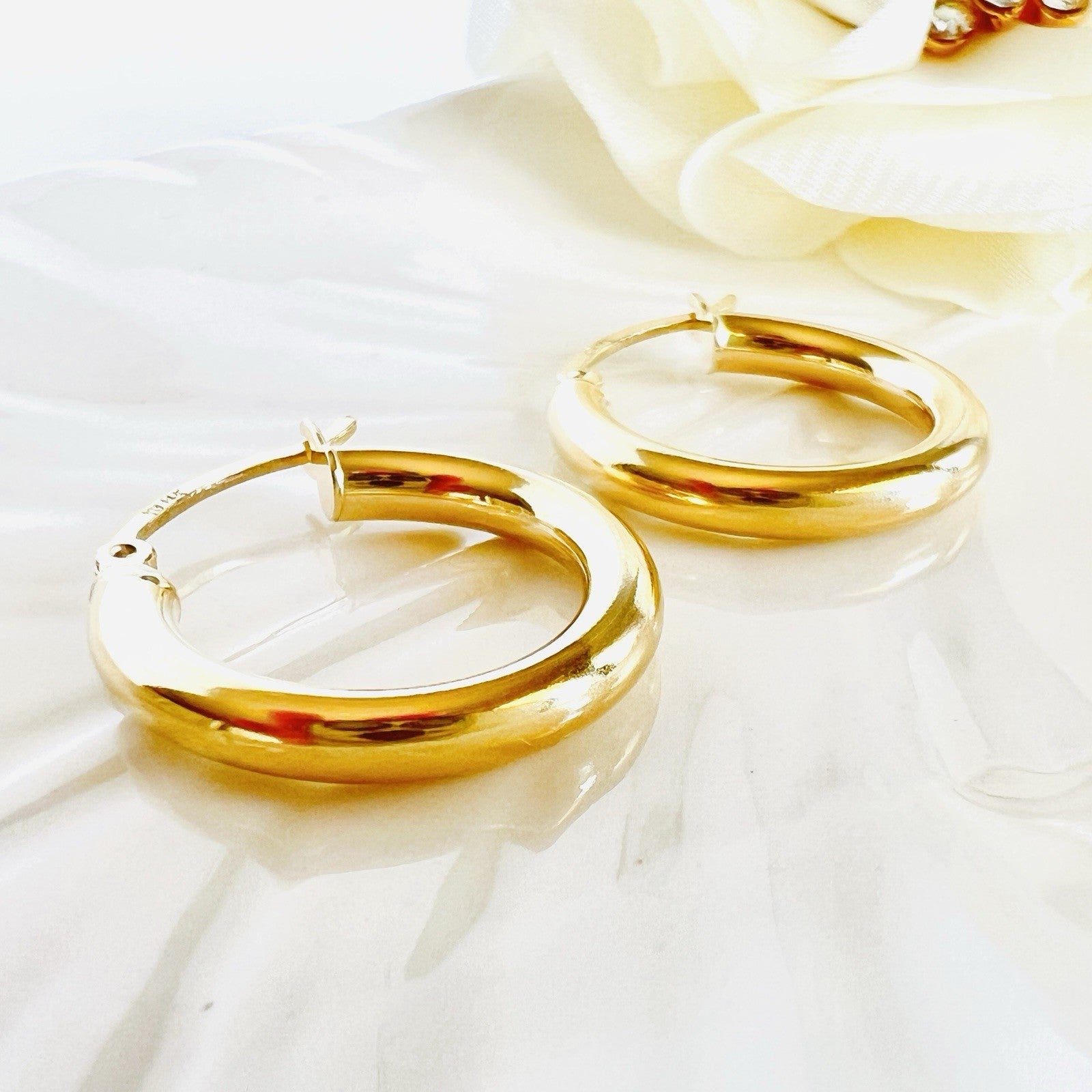 Solid 14k Yellow Gold 3mm Thick Hoop Earrings 20mm Diameter, New