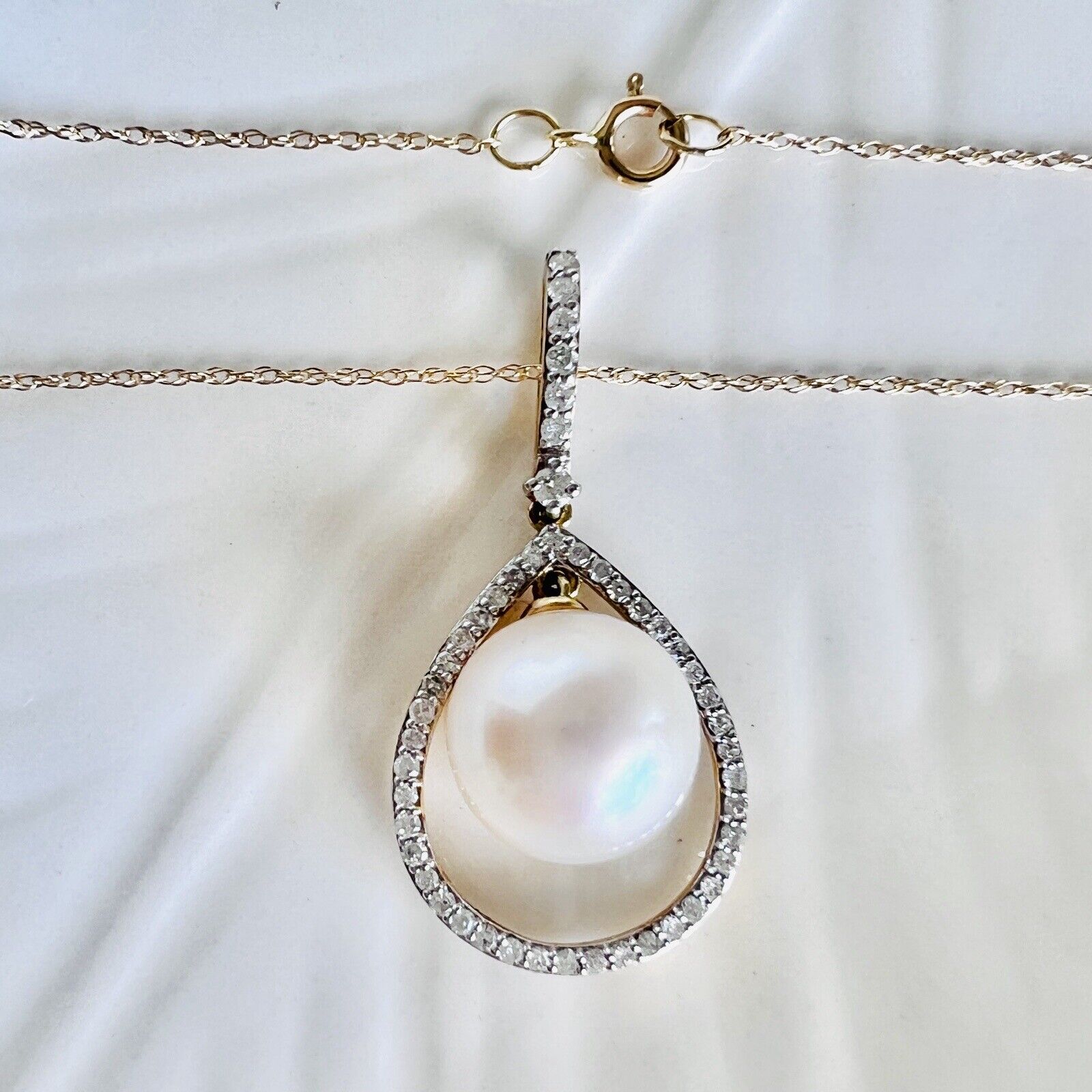 Solid 14k Yellow Gold Genuine Pearl and Diamond Drop Pendant Necklace, New 18”