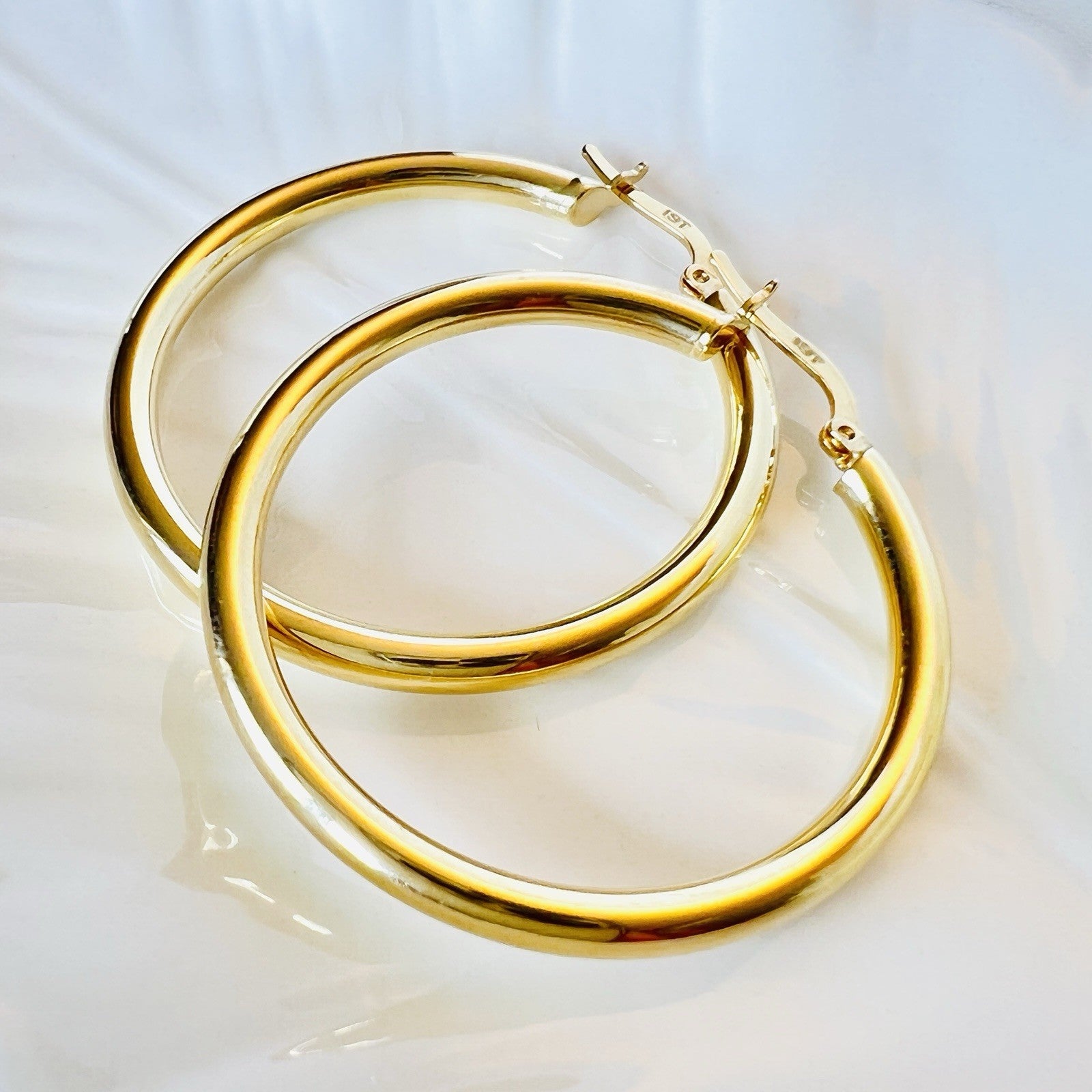 Solid 14k Yellow Gold 3mm Thick Hoop Earrings 30mm Diameter, New