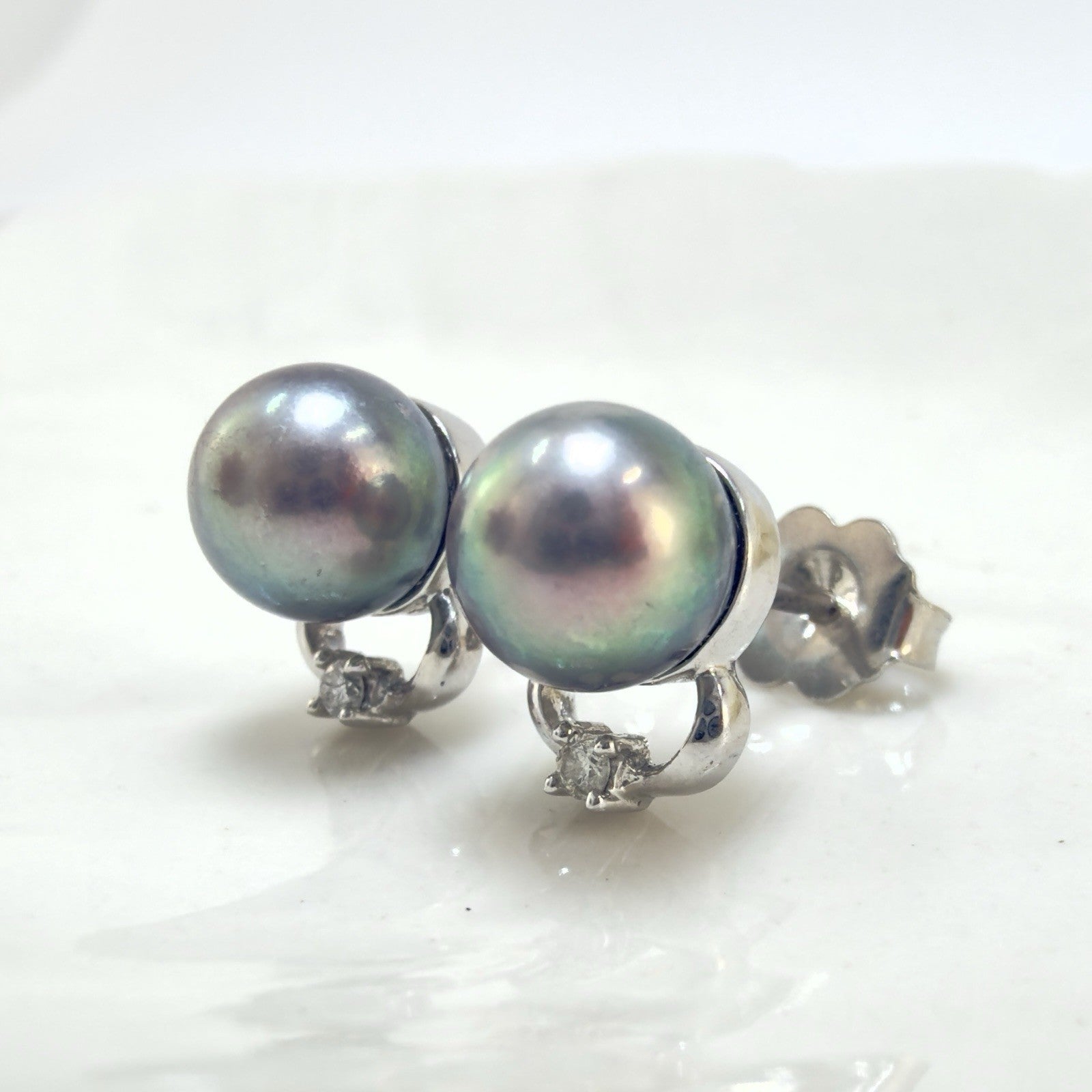 14k White Gold Genuine Gray/Peacock Pearl (6.5mm) & Diamond Stud Earrings