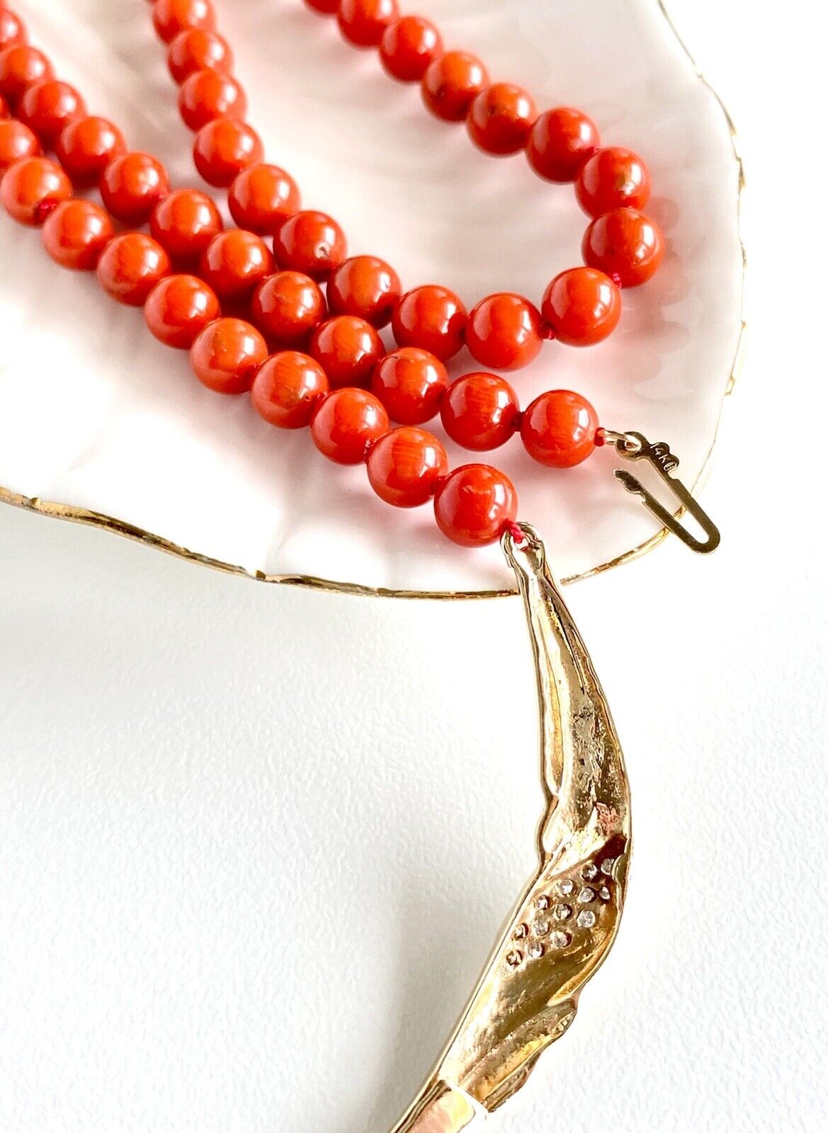 Mediterranean Red Coral Solid 14k Yellow Gold & Diamonds Necklace, New, 18"