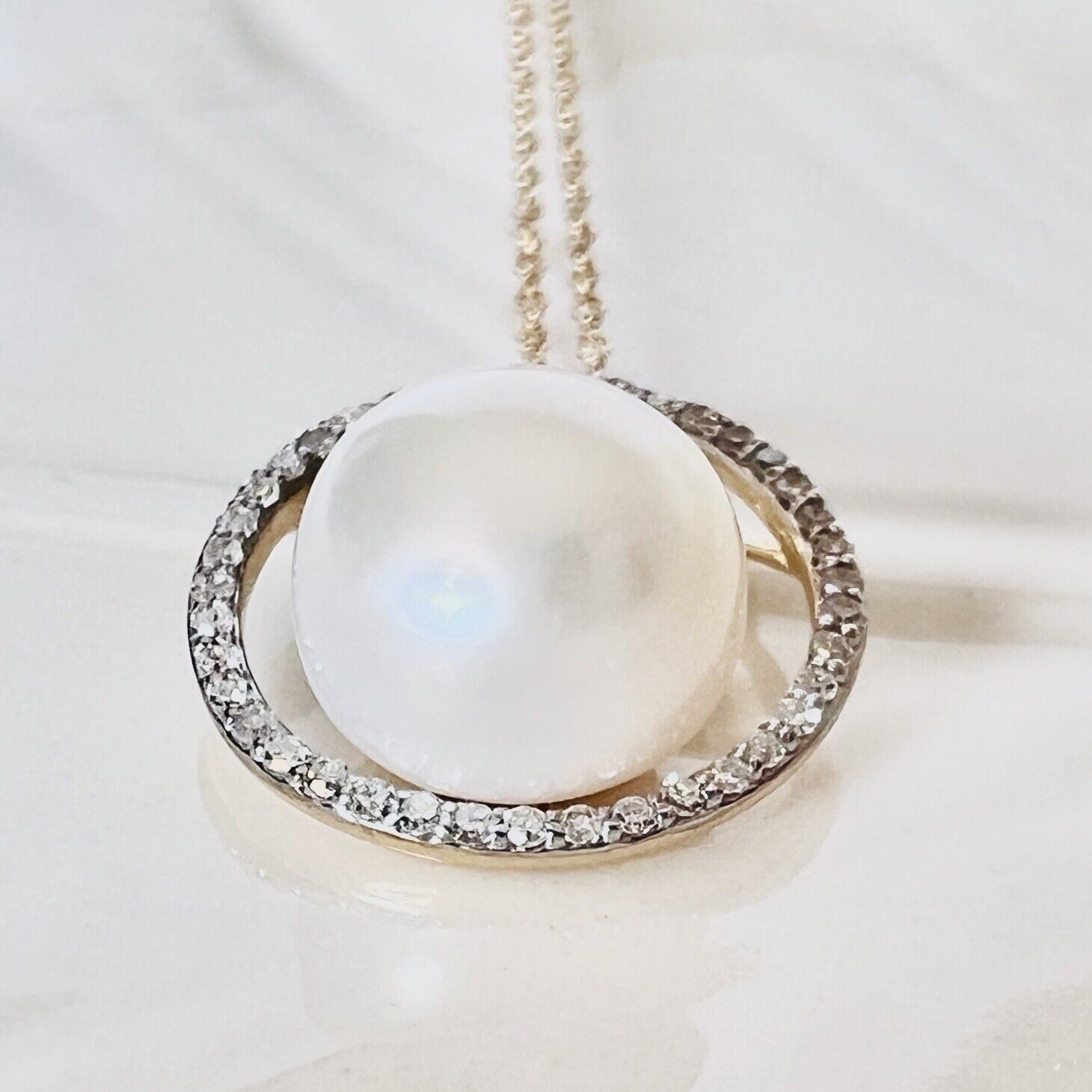 Solid 14k Yellow Gold Genuine Pearl and Diamond Circle Pendant Necklace, New 18”