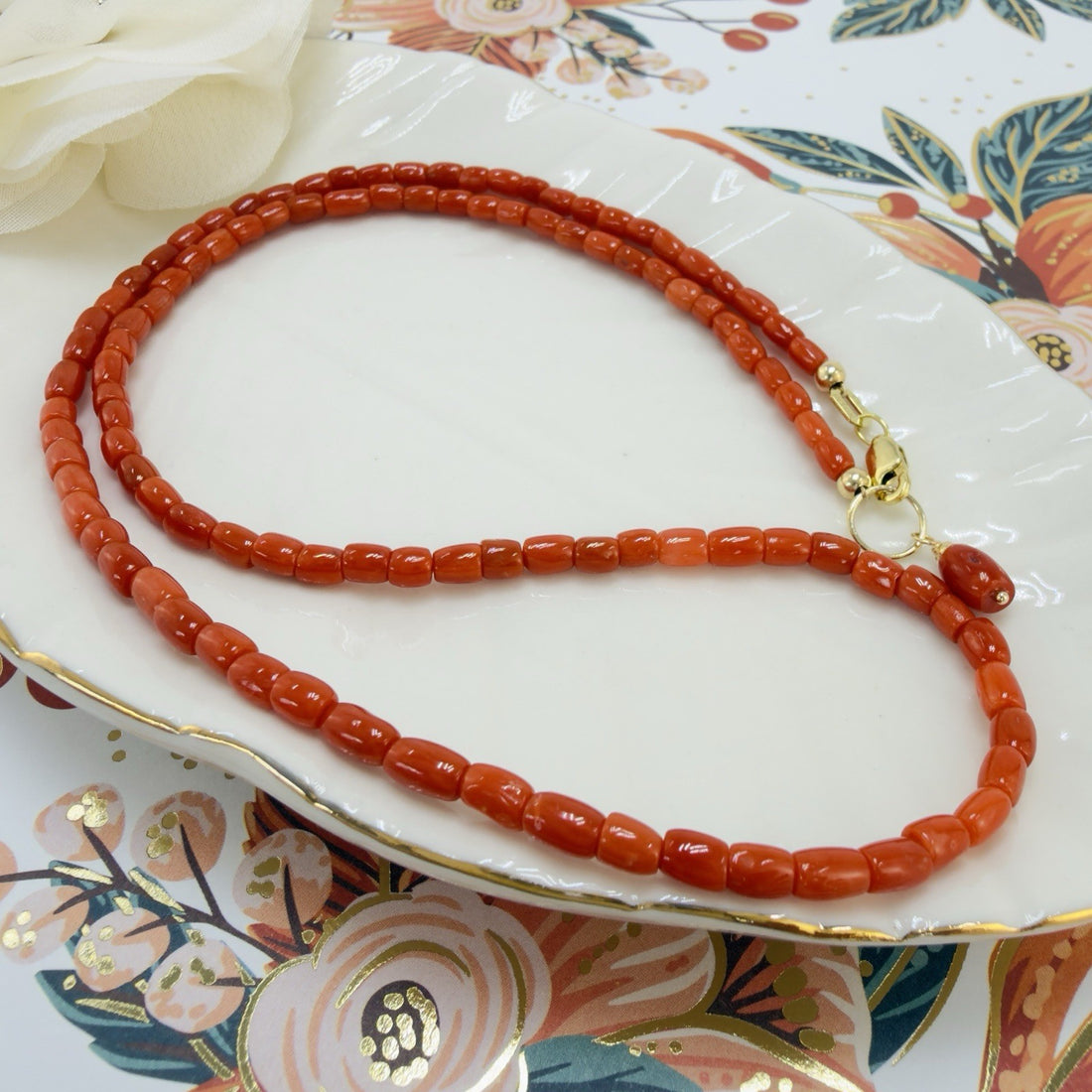 14k Yellow Gold Natural Red Coral Barrel Necklace, New 17.5"