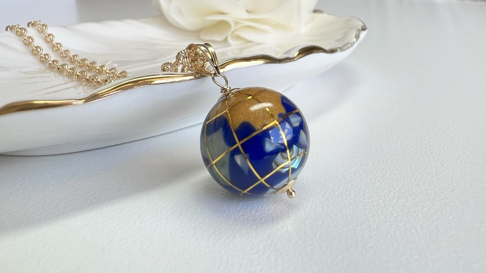 World Globe Gemstone Inlay Solid 14k Yellow Gold Pendant, New, 1.06"