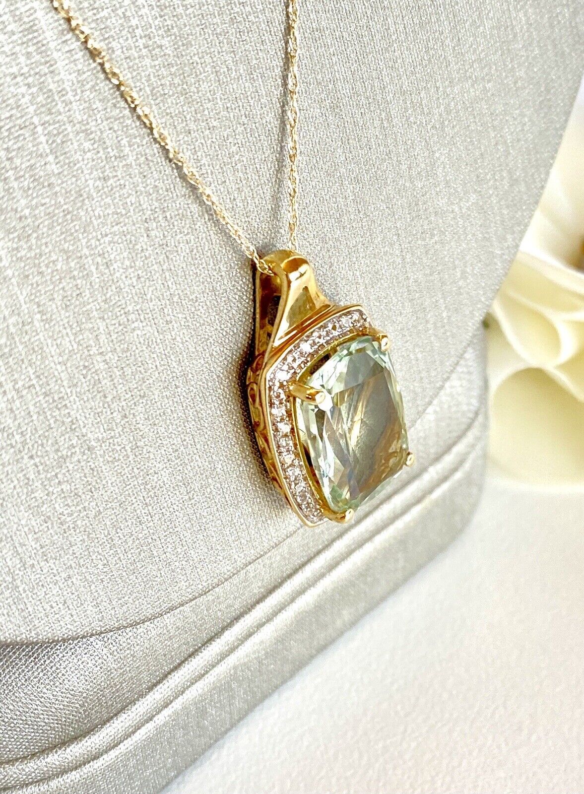 Genuine Prasiolite & White Topaz Solid 10k Yellow Gold Pendant/Necklace, New 18"