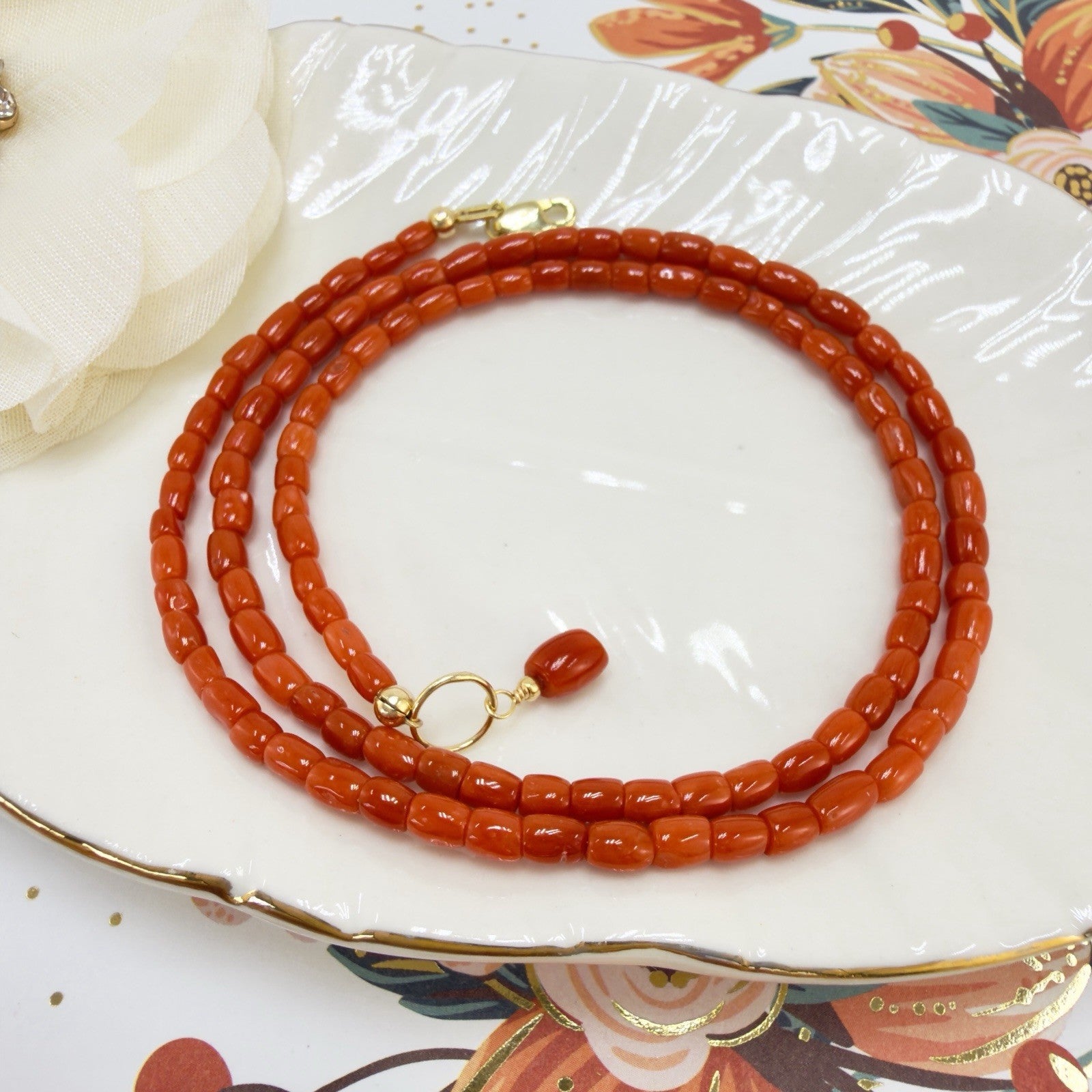 14k Yellow Gold Natural Red Coral Barrel Necklace, New 17.5"
