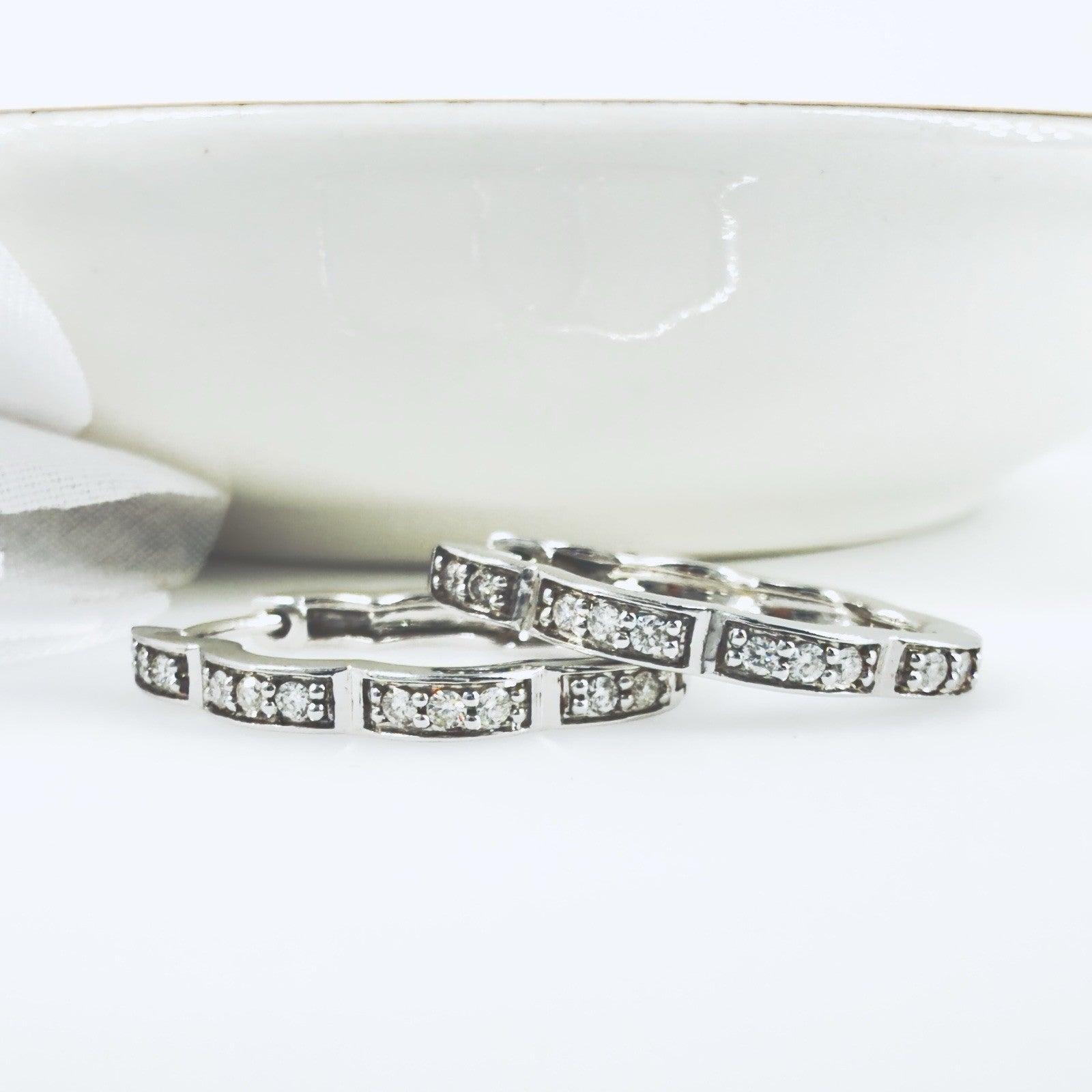 14K White Gold & Genuine Diamond Scalloped Oval Hoop Earrings, New