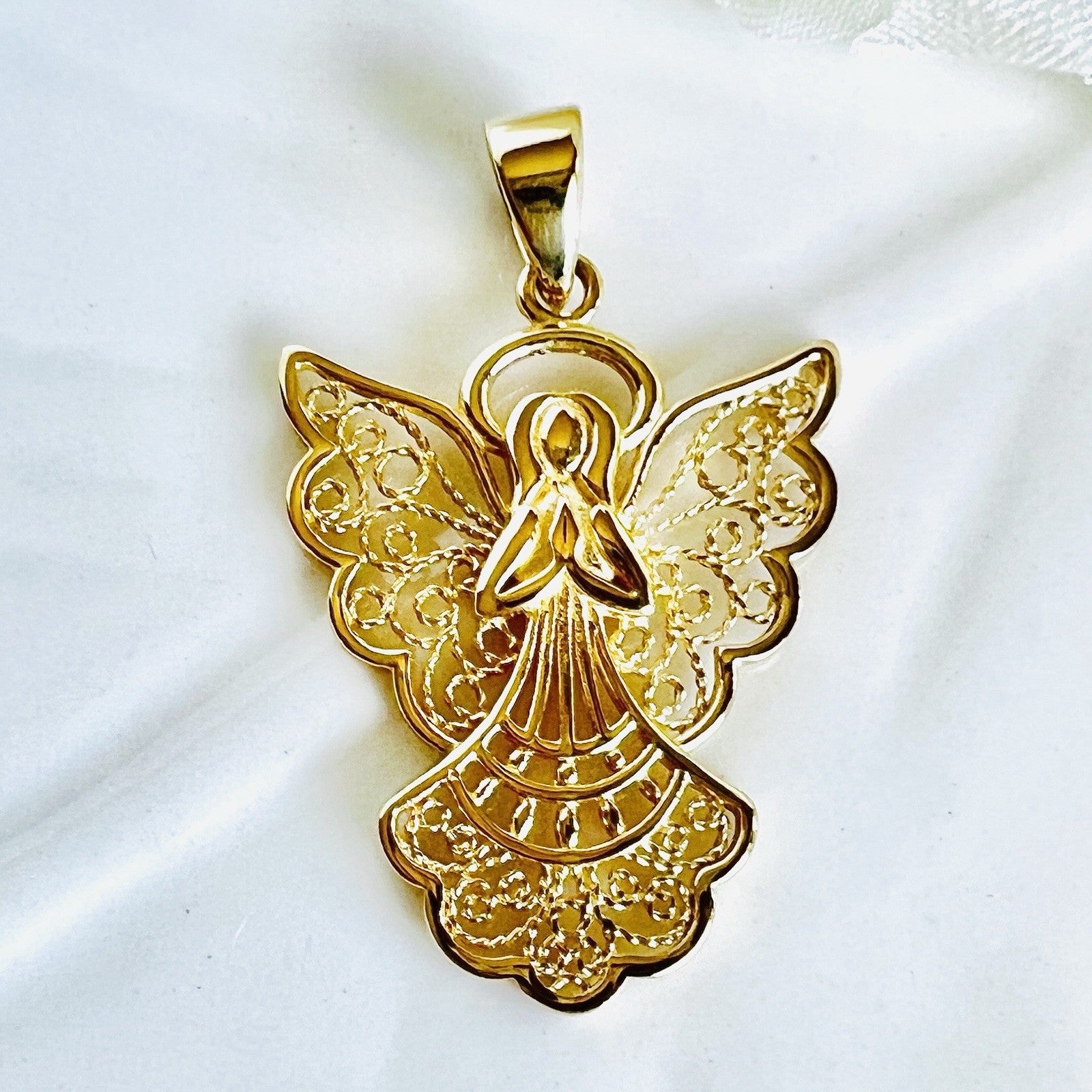 Solid 14k Yellow Gold Filigree Guardian Angel Pendant, New, Lg