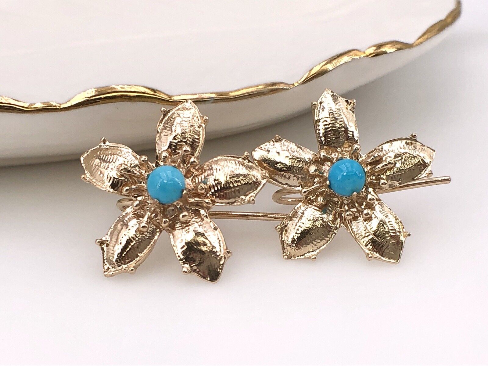 14K Yellow Gold & Sleeping Beauty Turquoise 5 Petal Flower Hook Earrings, New