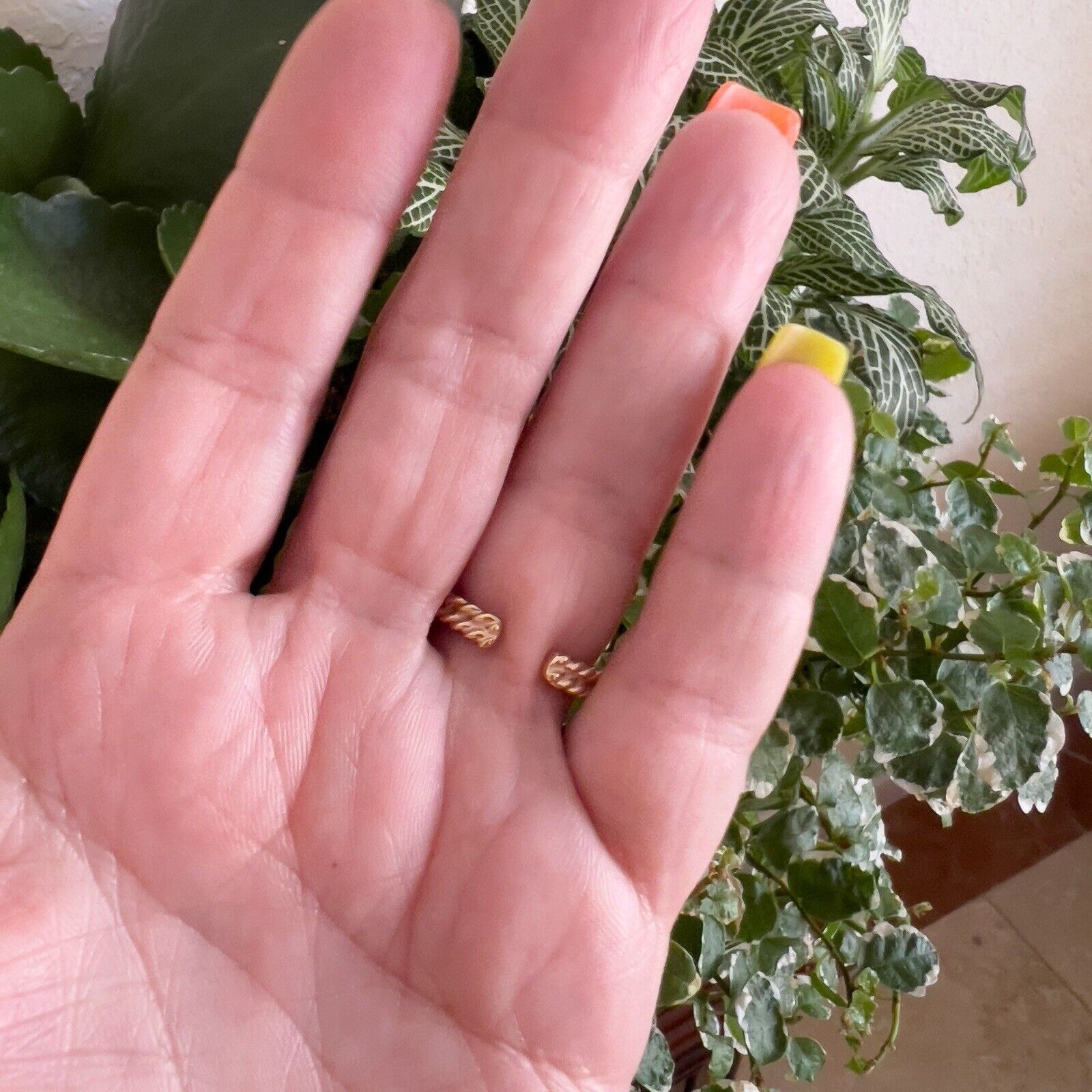 14k Yellow Gold Persian Turquoise (15mm) Handcrafted Ring, New, Size 6.75