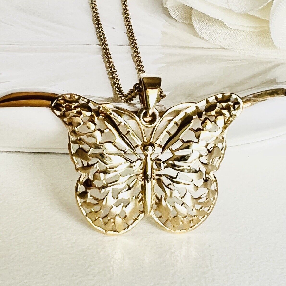 Solid 14k Yellow Gold Filigree Butterfly Pendant/Charm, New, 0.94"