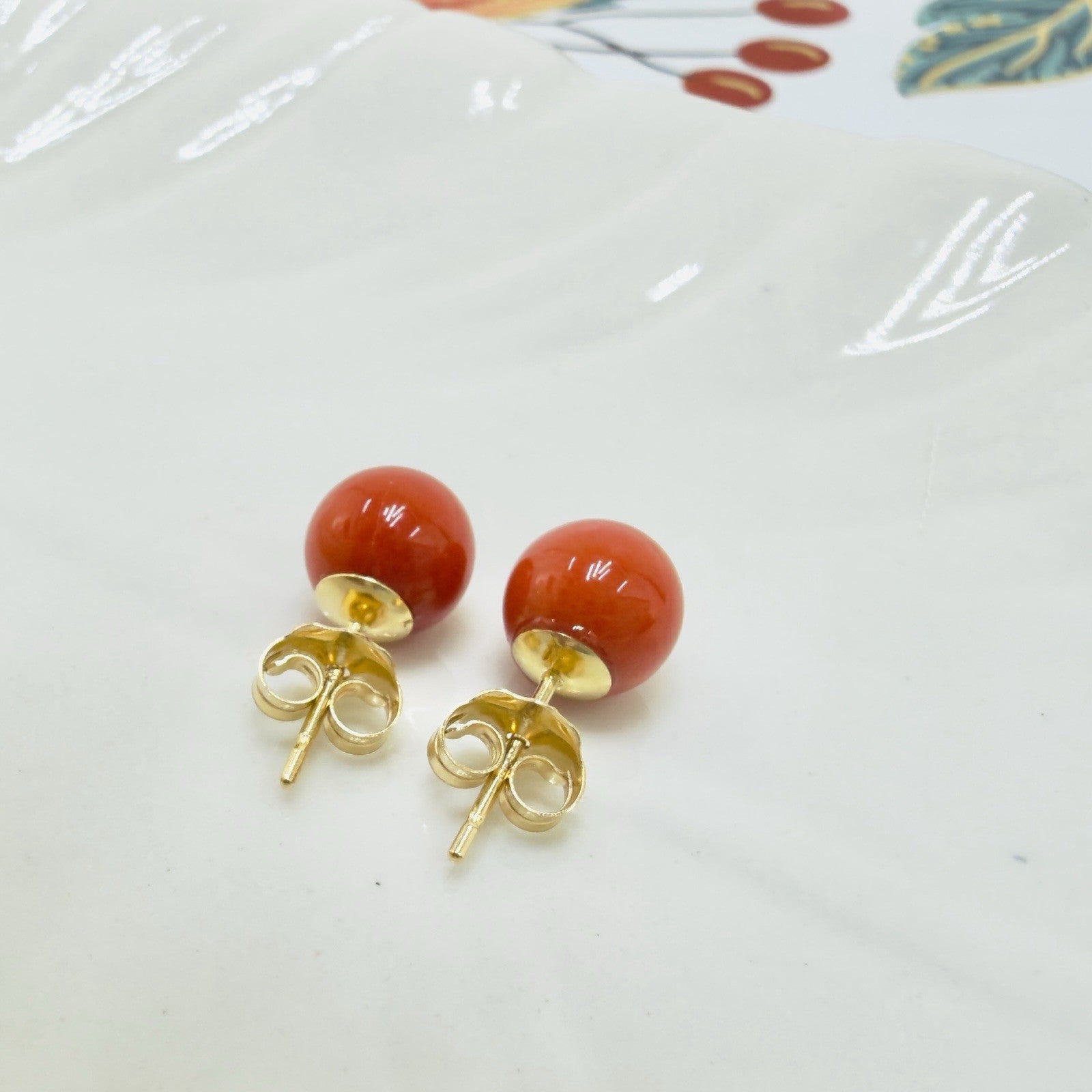 14k Yellow Gold Natural Italian Red Coral STud Earrings, New 6.8mm
