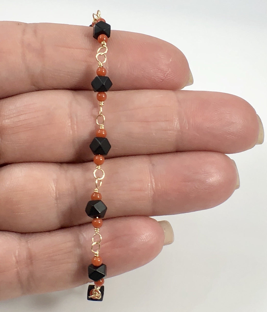 Genuine Azabache & Coral Solid 14K Gold Bracelet, 7.25" Oro 14k Pulsera