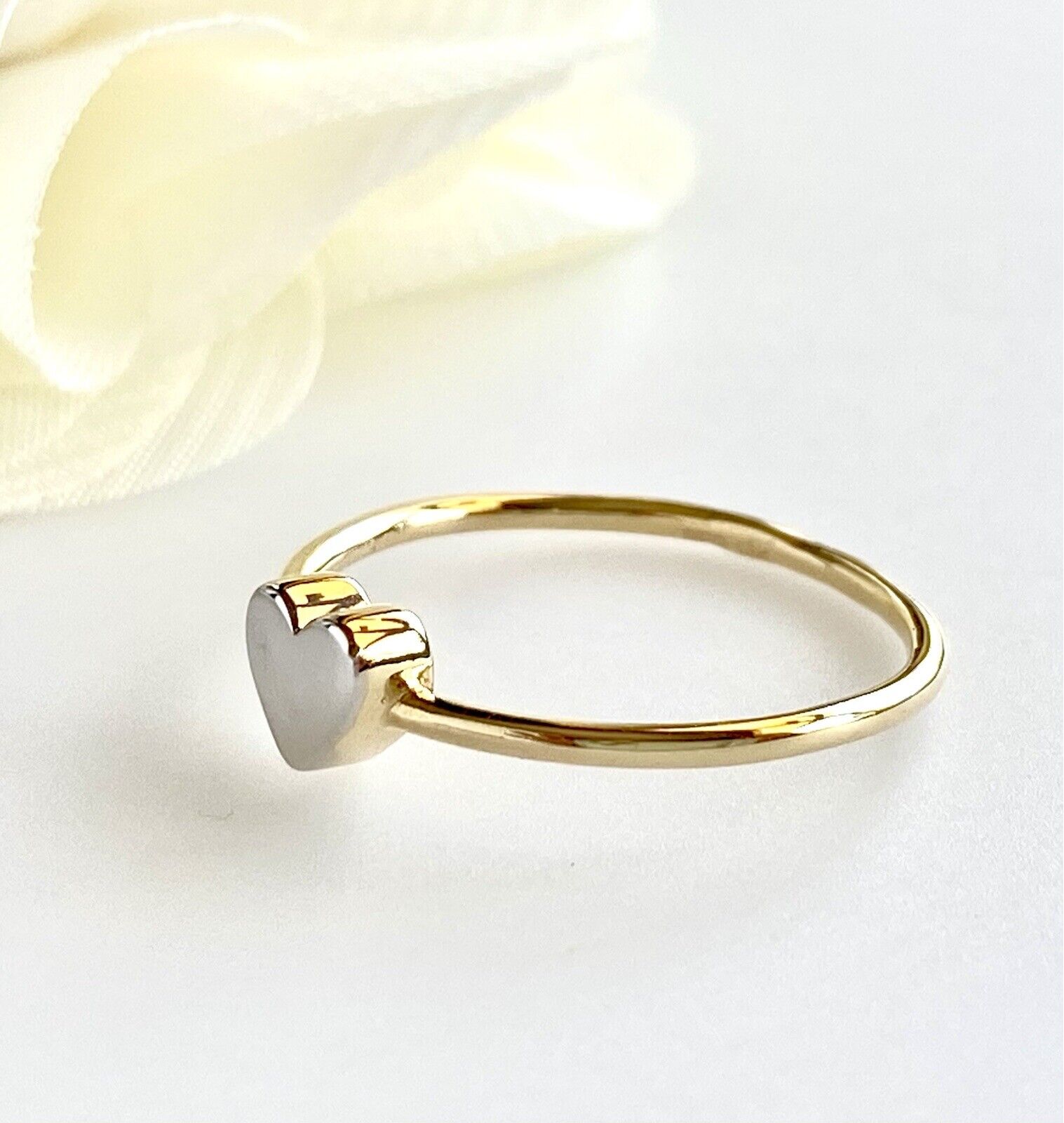Adorable Solid 14k Yellow Gold Ring w/ White Gold Heart, New, Size 7 3/4