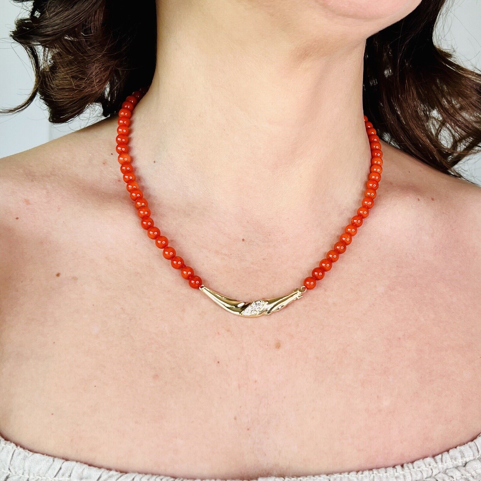 Mediterranean Red Coral Solid 14k Yellow Gold & Diamonds Necklace, New, 18"