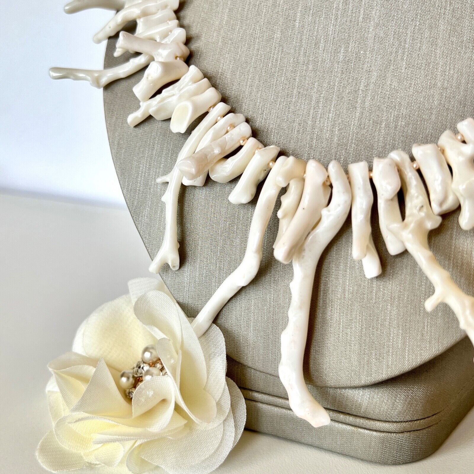 Solid 14k Yellow Gold Genuine White Branch Coral & Seed Pearl Necklace New 28.5"