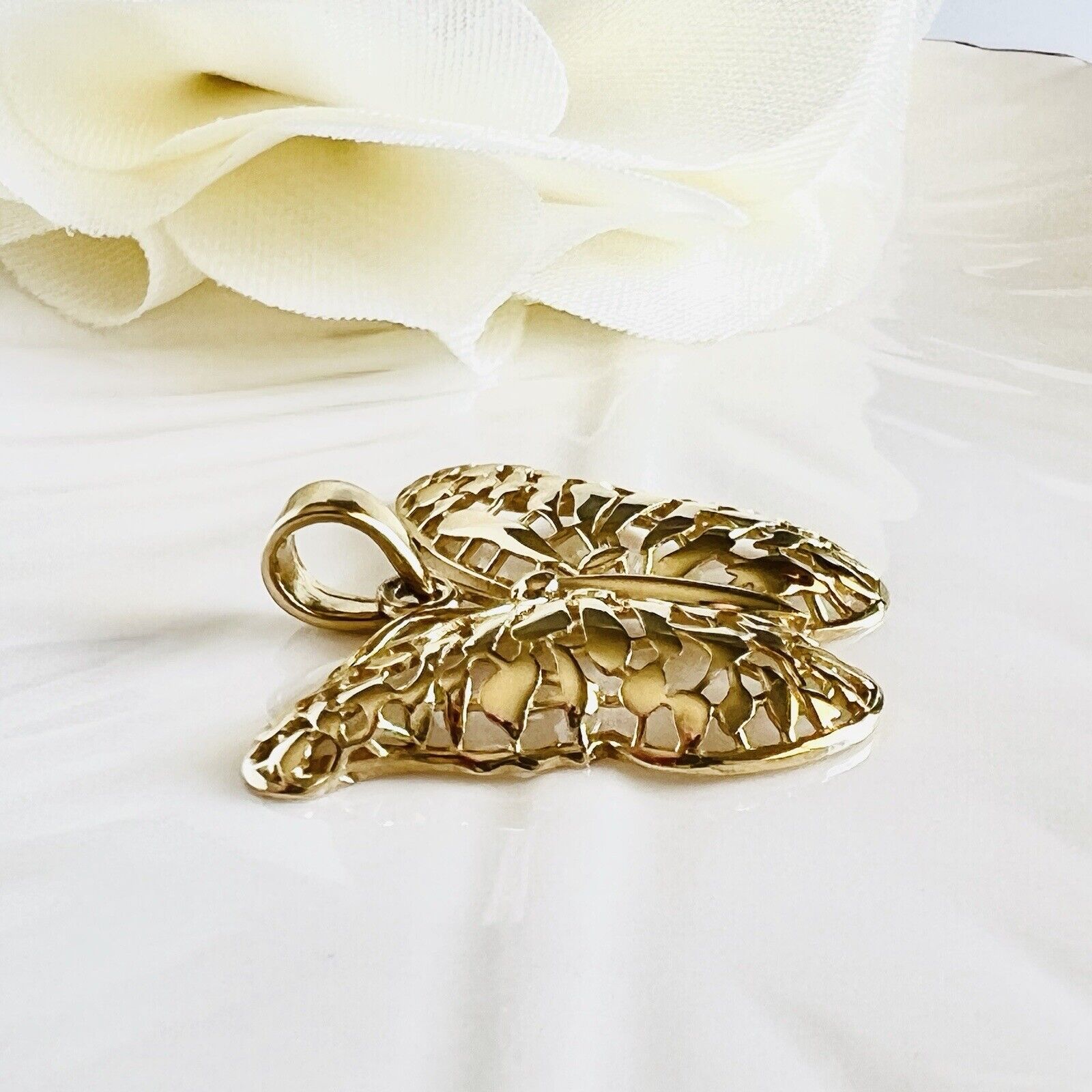 Solid 14k Yellow Gold Filigree Butterfly Pendant/Charm, New, 0.94"