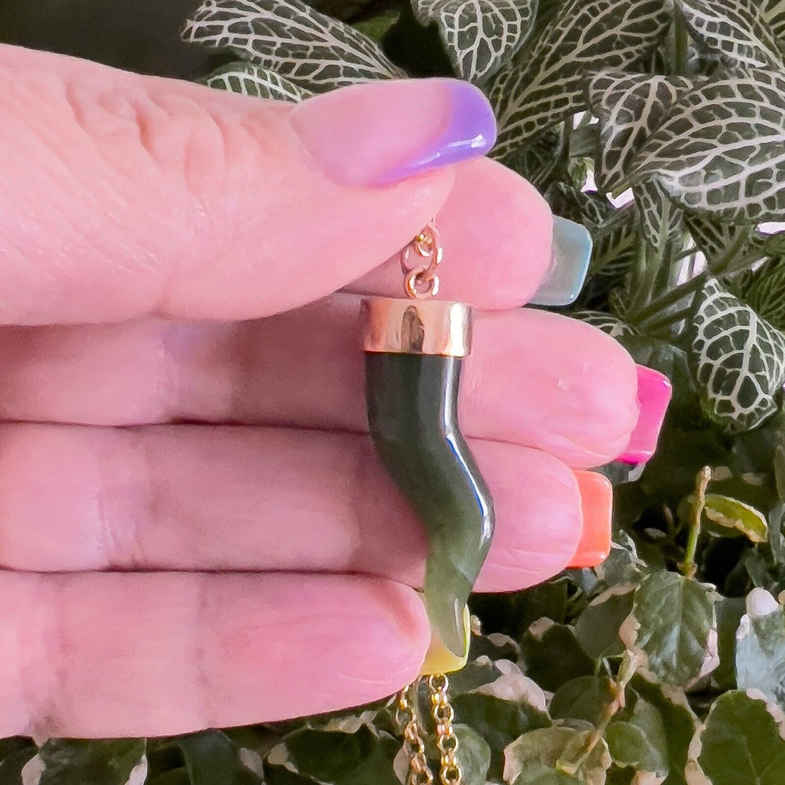 14k Yellow Gold Nephrite Jade Cornicello Horn Pendant, New, 1.68"