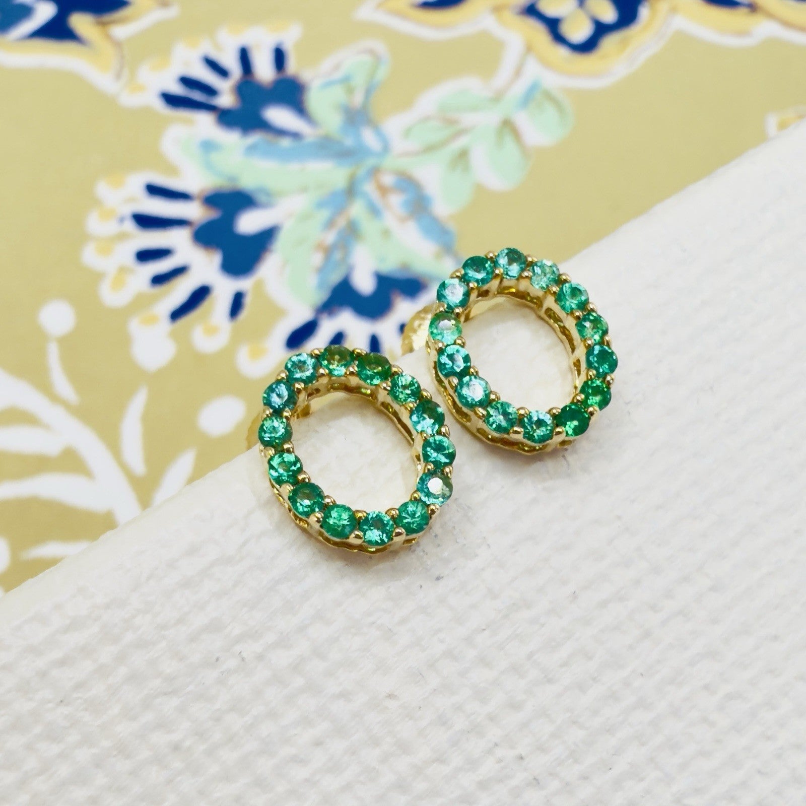 10k Yellow Gold Genuine Emerald Oval Stud Screwback Earrings, New
