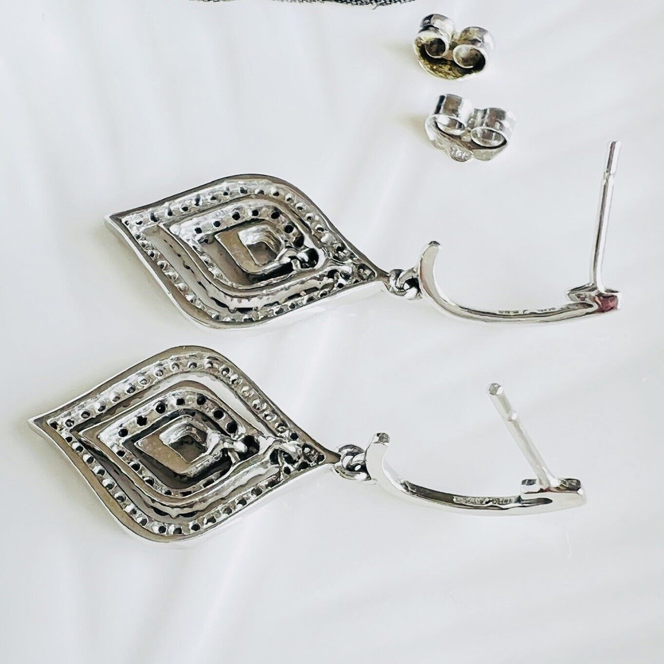 Solid 10k White Gold Genuine Diamond (0.50ctw) Dangle/Drop Earrings, New 1.40"