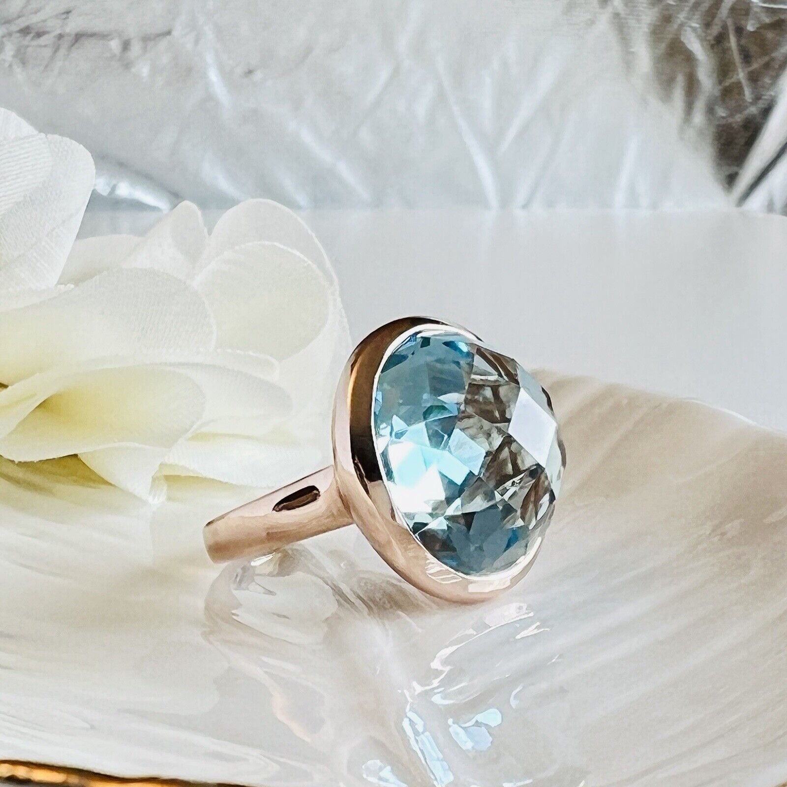 Modern Solid 14k Rose Gold Sky Blue Topaz Dome Ring, New, Size 6