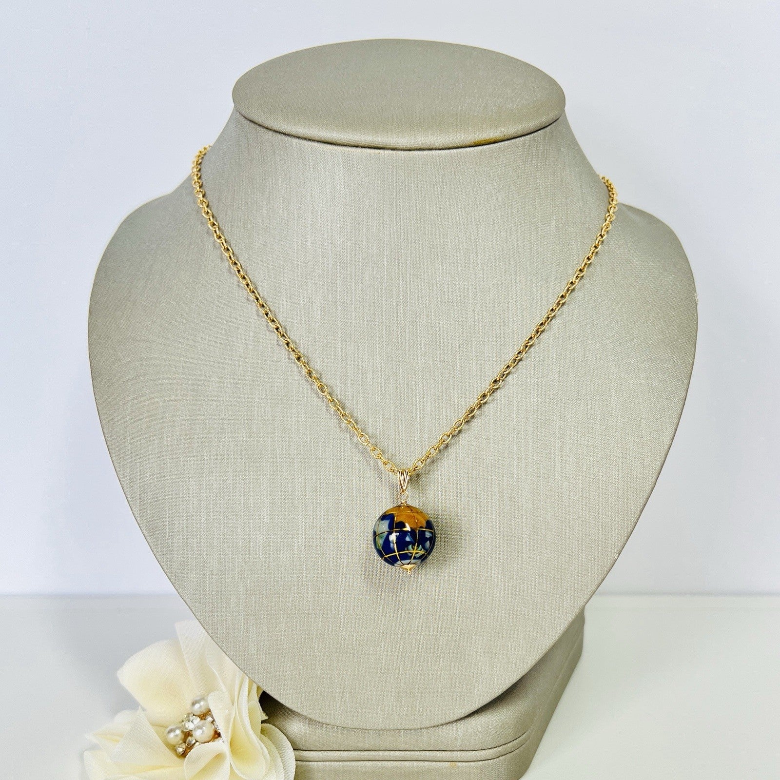 World Globe Gemstone Inlay Solid 14k Yellow Gold Pendant, New, 1.06"