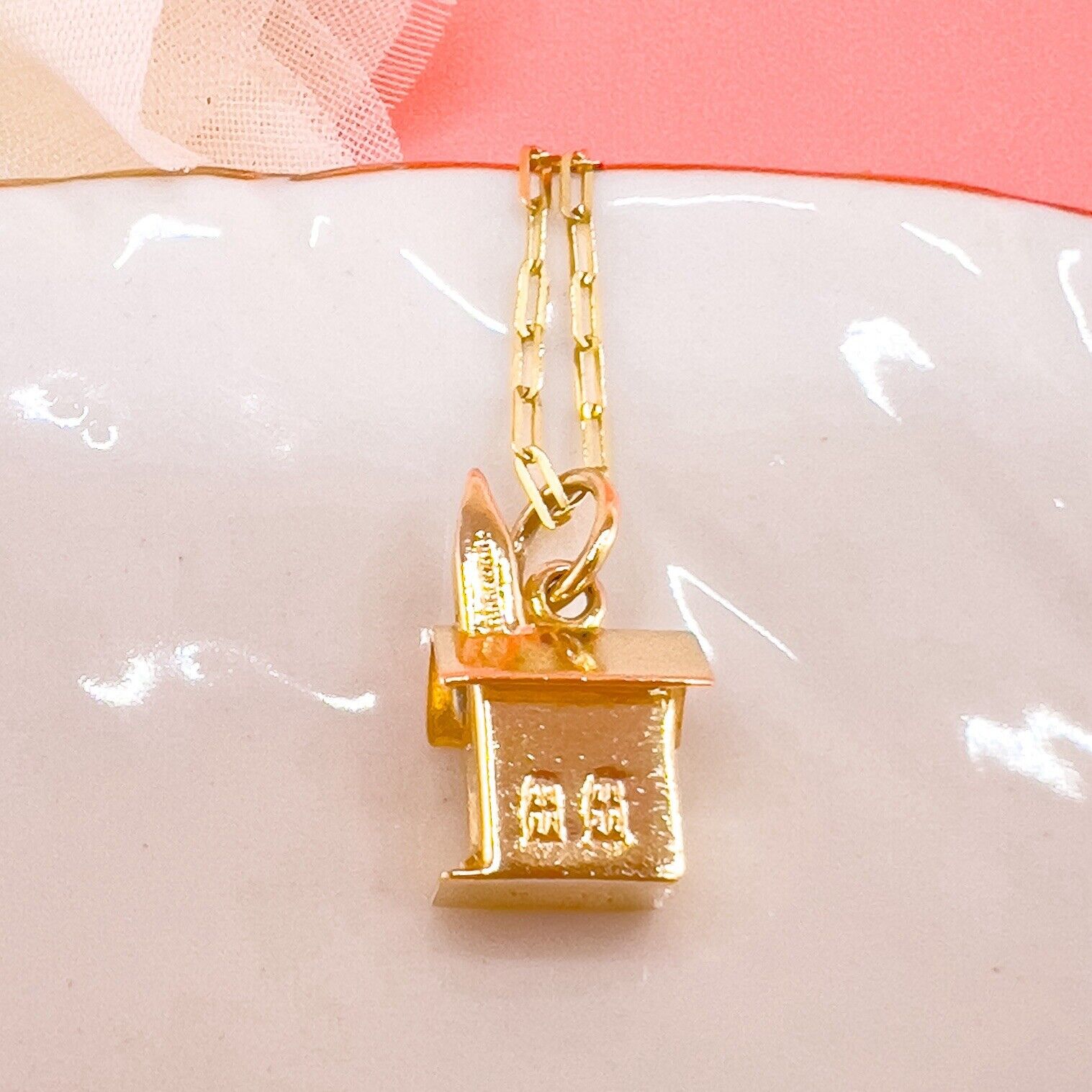 Vintage 14k Yellow Gold Church/School House Charm Pendant