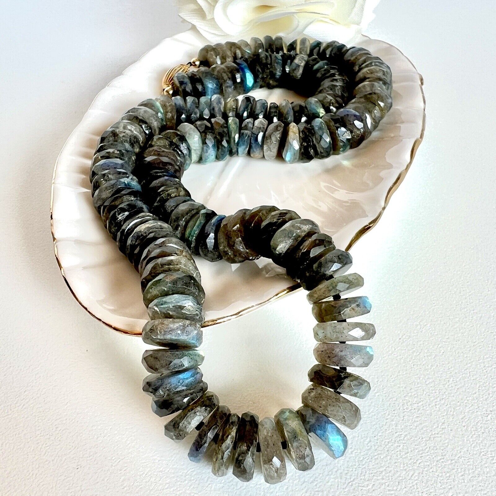 Genuine Labradorite (352cts) 14k Strand/String Beaded Necklace, New 18.5"