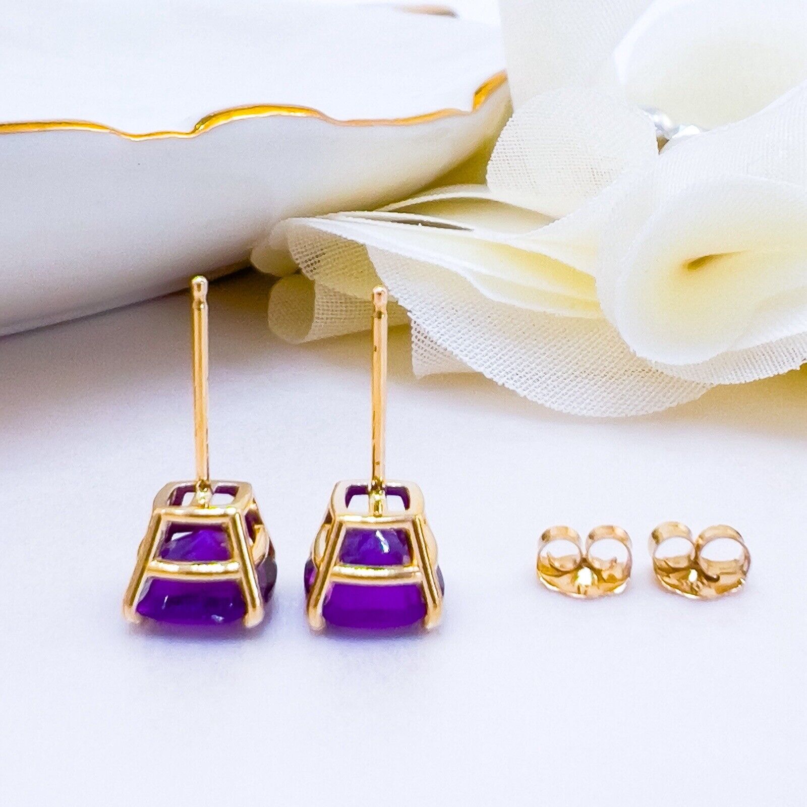 Solid 10k Yellow Gold Genuine Amethyst 6mm Stud Earrings, New