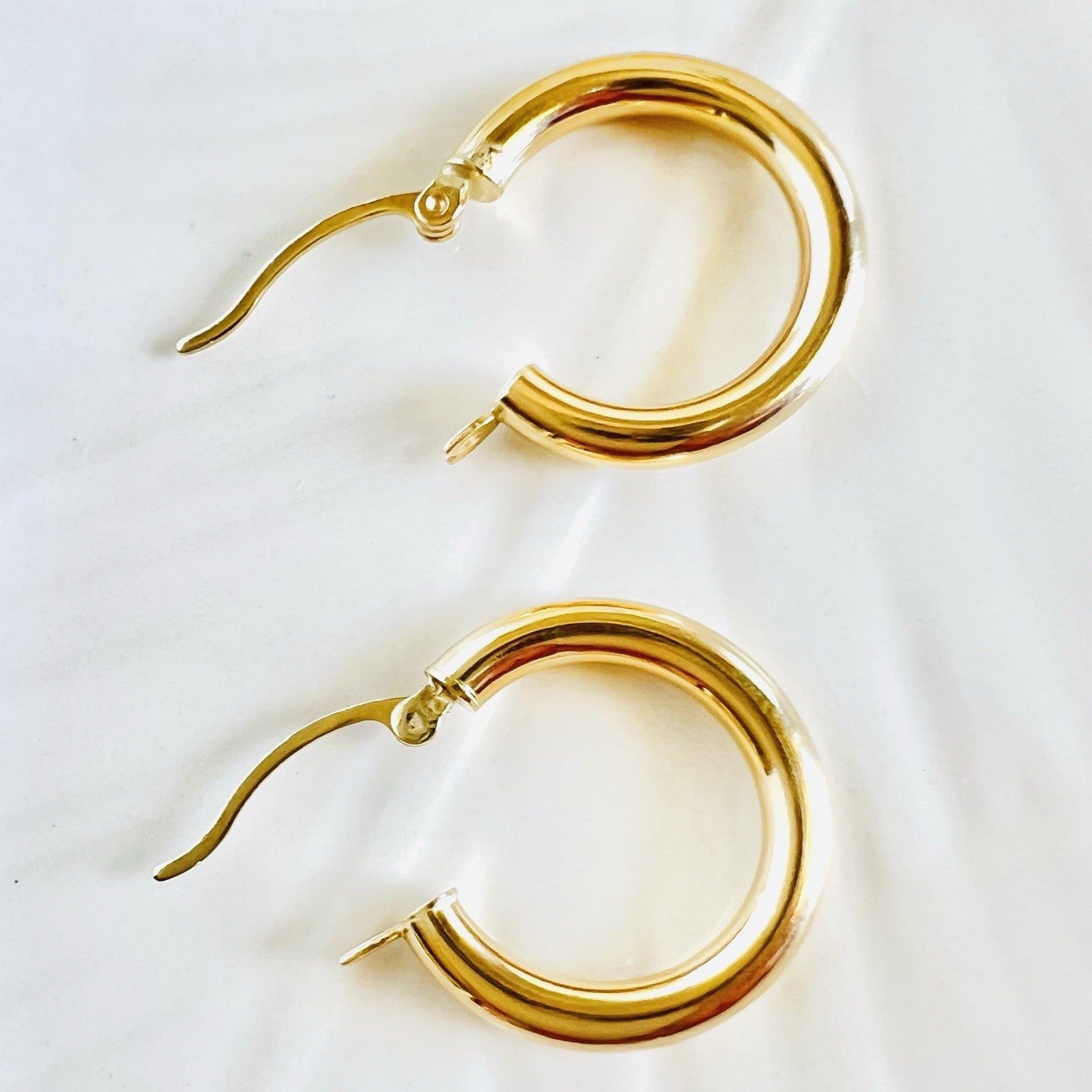 Solid 14k Yellow Gold 3mm Thick Hoop Earrings 20mm Diameter, New