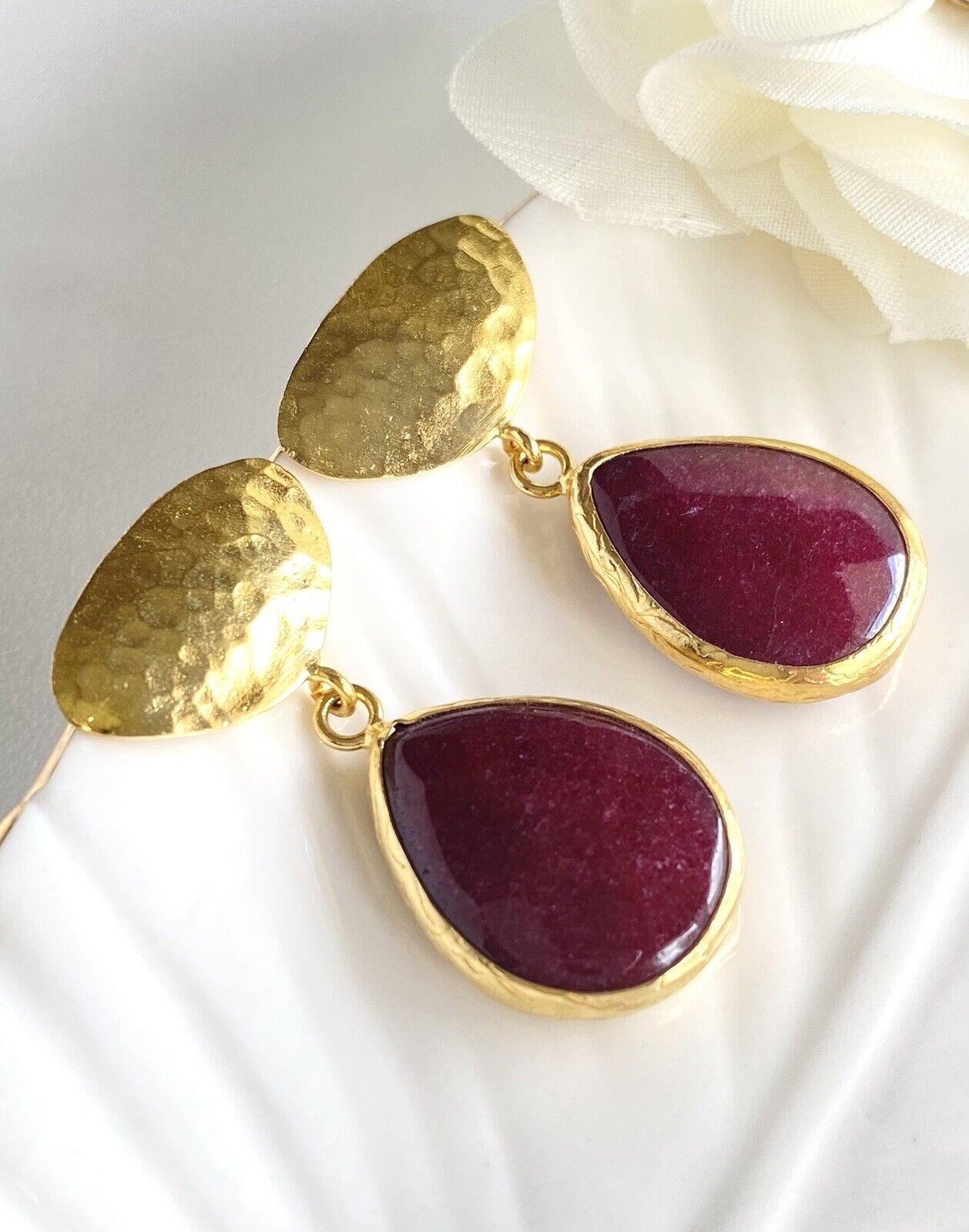 HGE Etruscan Revival Dark Red Quartz Dangle/Drop Earrings, New