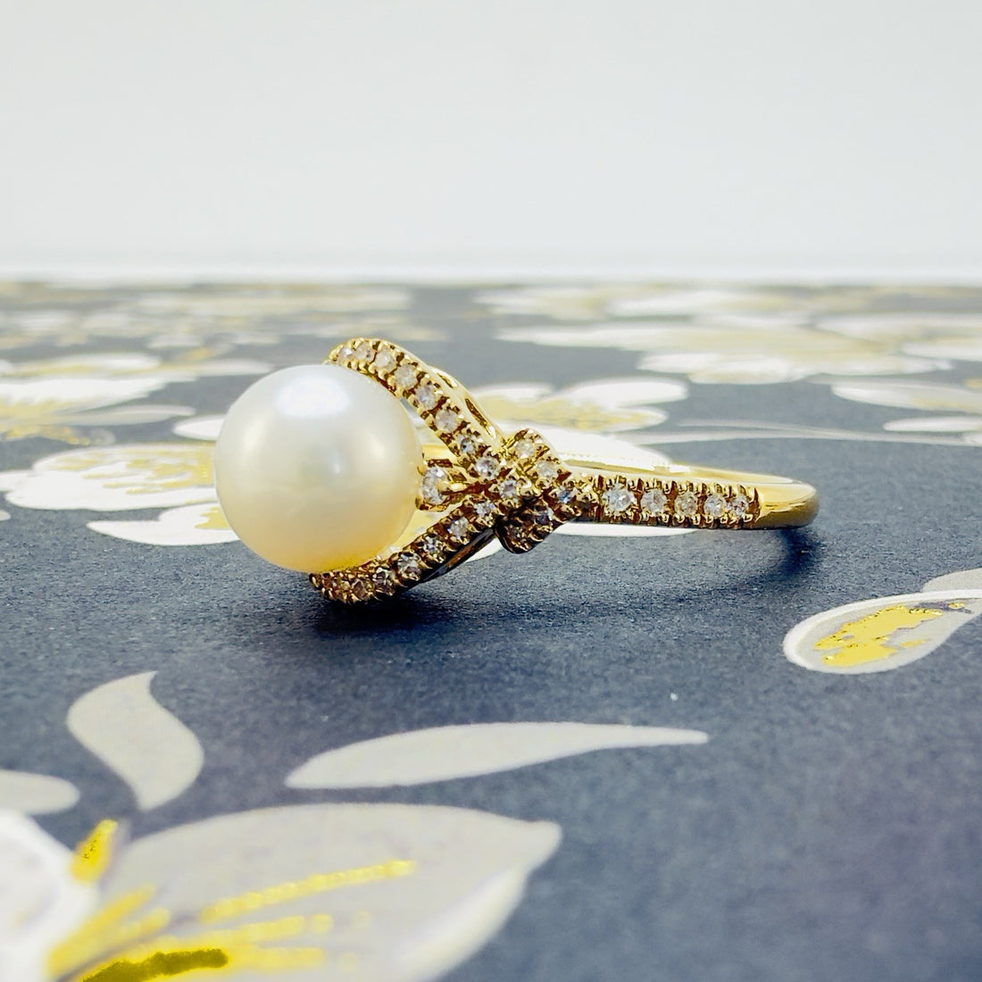 14k Yellow Gold Genuine Cultured Pearl & Diamond Halo Ring, Sz 7, New